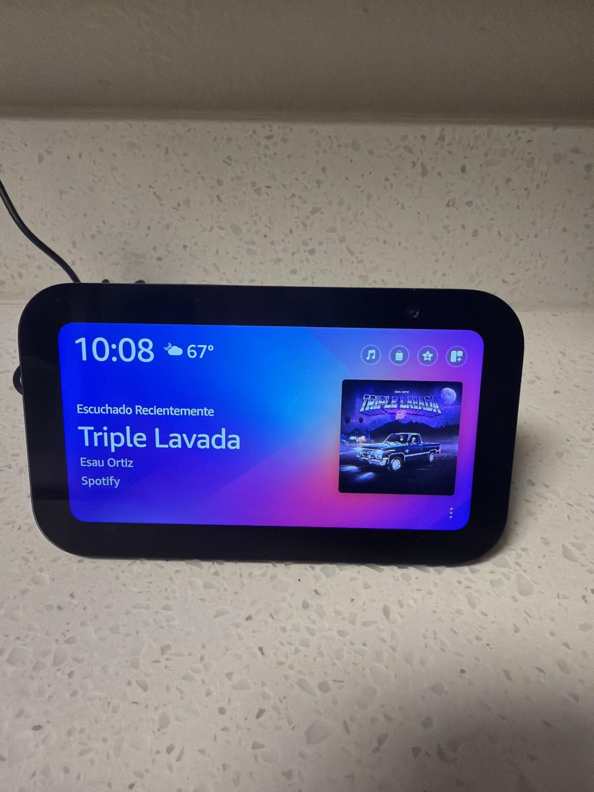 Amazon Echo Show 5 (newest model), Smart display, Designed for Alexa+, 2x the bass and clearer sound, Cloud Blue customer photo 2