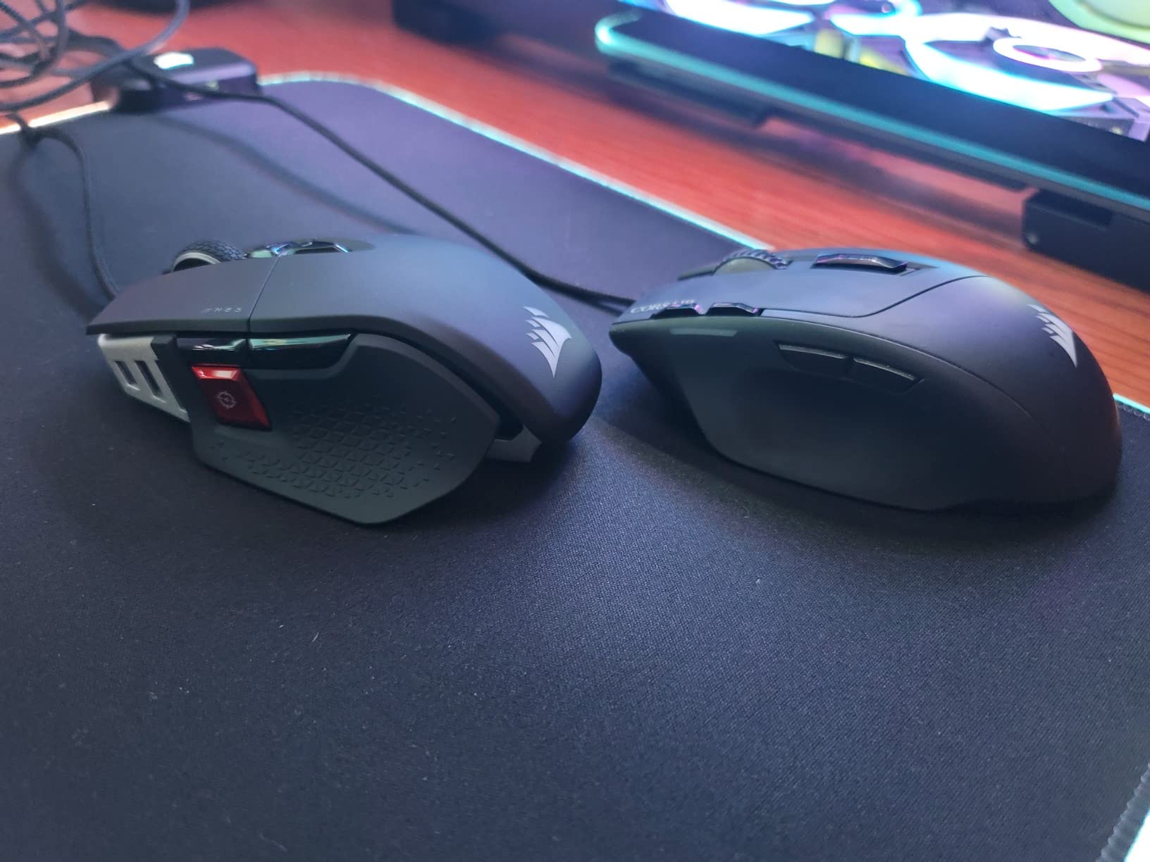 Corsair M65 RGB Ultra Tunable FPS Gaming Mouse, Marksman 26,000 DPI Optical Sensor, Optical Switches, AXON Hyper-Processing Technology, Tunable Weight System - Black customer photo 1