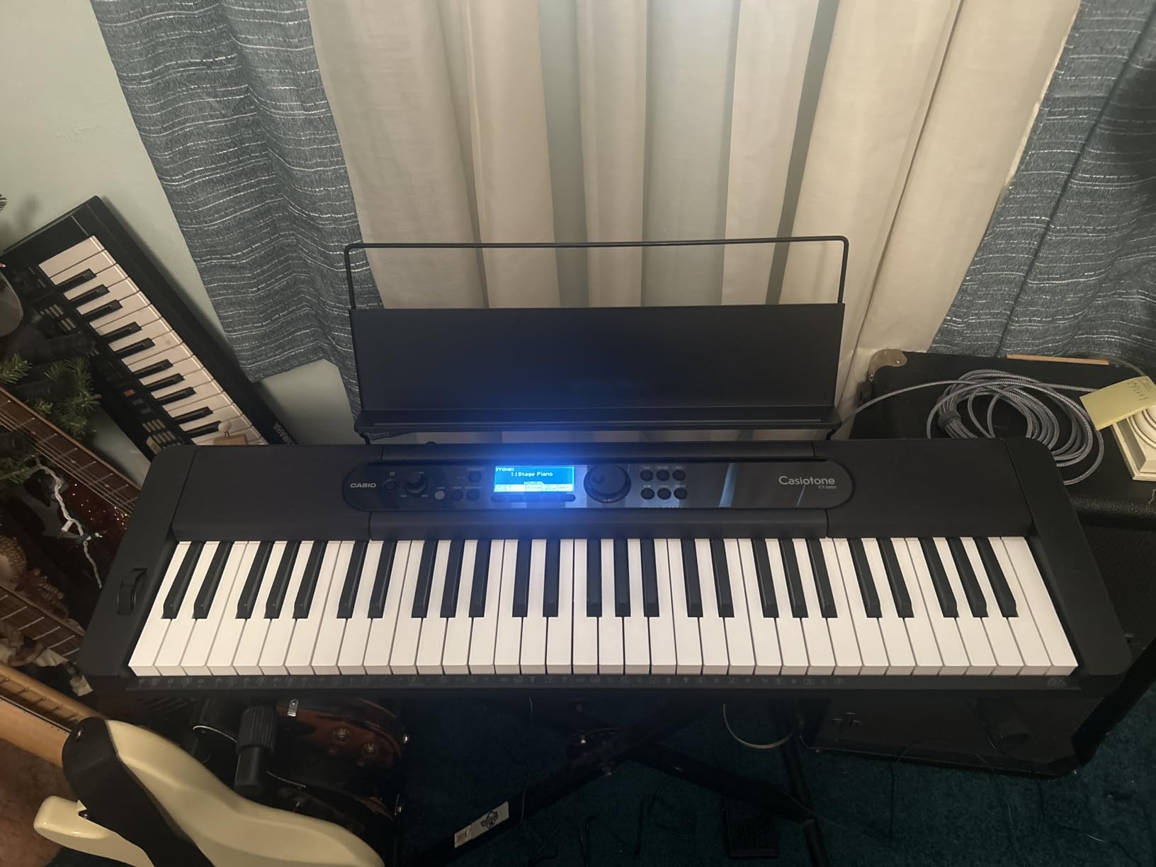 Casiotone CT-S400 - 61-Key Touch-Responsive Portable Keyboard | AiX Sound, 600 Tones, 200 Rhythms, Pitch Bend, USB-MIDI, Surround Speakers, Chordana App Compatible | Lightweight & Travel-Ready customer photo 1