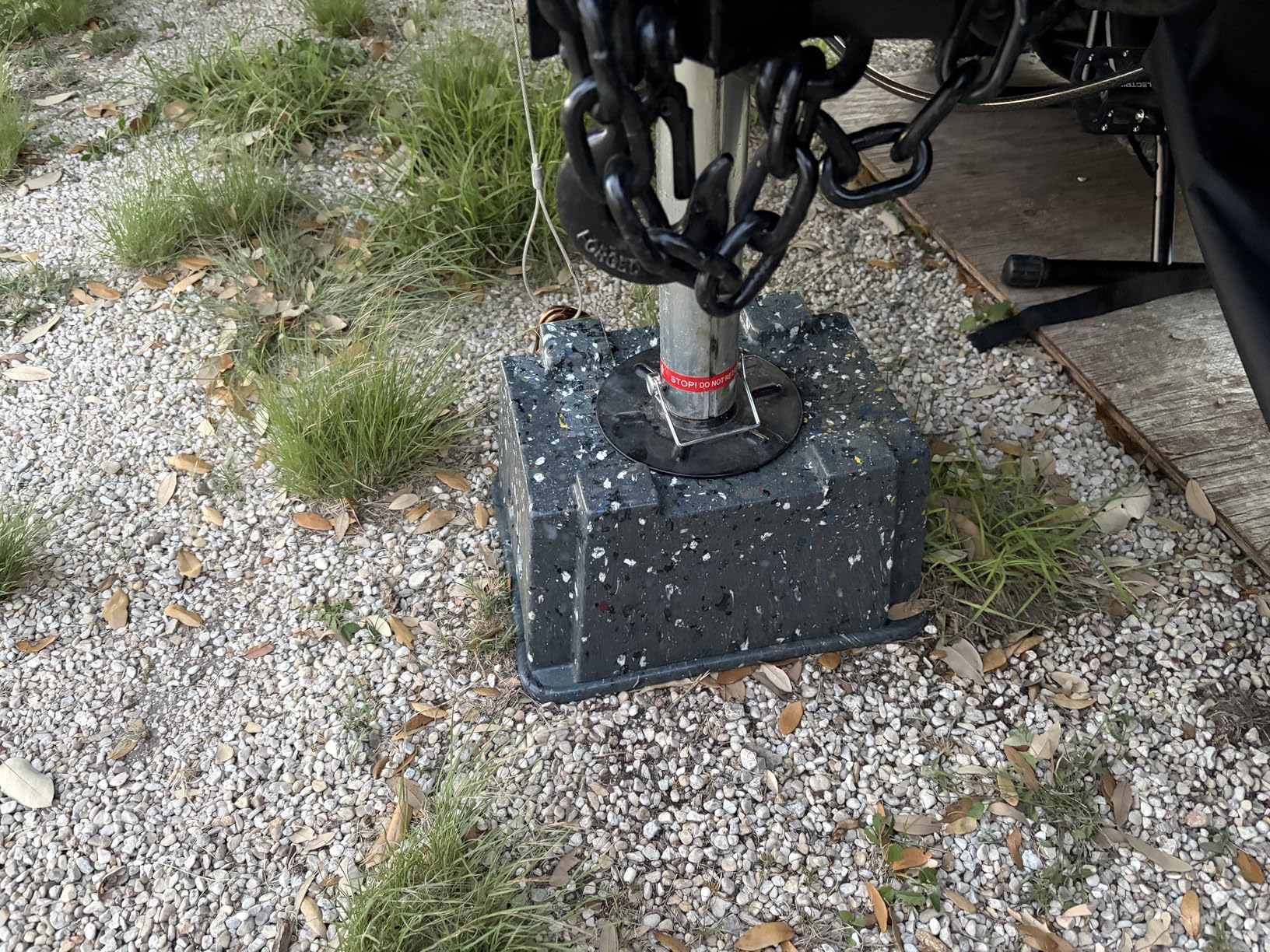 OX BLOX Heavy Duty Trailer Jack Block - RV Leveling Blocks & Stabilizer Pads - 10,000 lbs Capacity - Made in USA from Recycled Plastic - for Tongue Jack, 5th Wheel, Camper & Travel Trailer customer photo 1