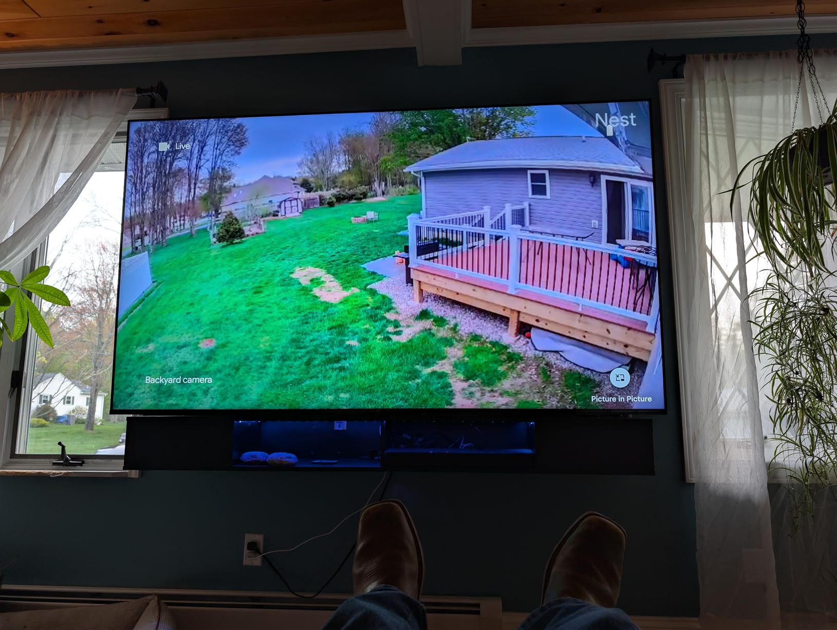 Nest Cam Outdoor or Indoor, Battery - 2nd Generation - 1 Pack customer photo 1