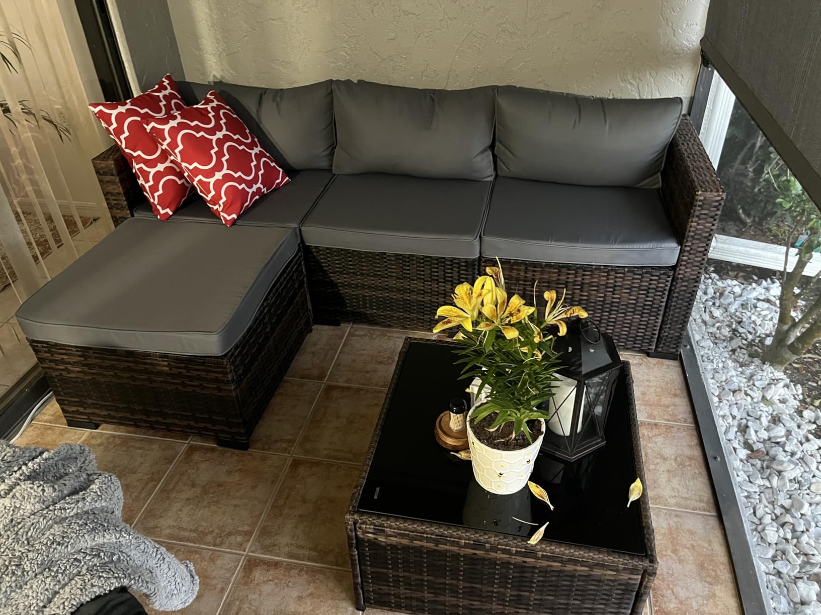 Aiho 5 Pieces Patio Furniture Set All-Weather Outdoor Wicker Sectional Patio Furniture with Cushion and Glass Table (Grey) customer photo 2