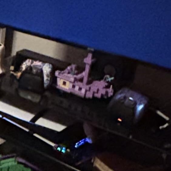 Razer Quick Charging Stand for PlayStation 5 - Red customer photo 2