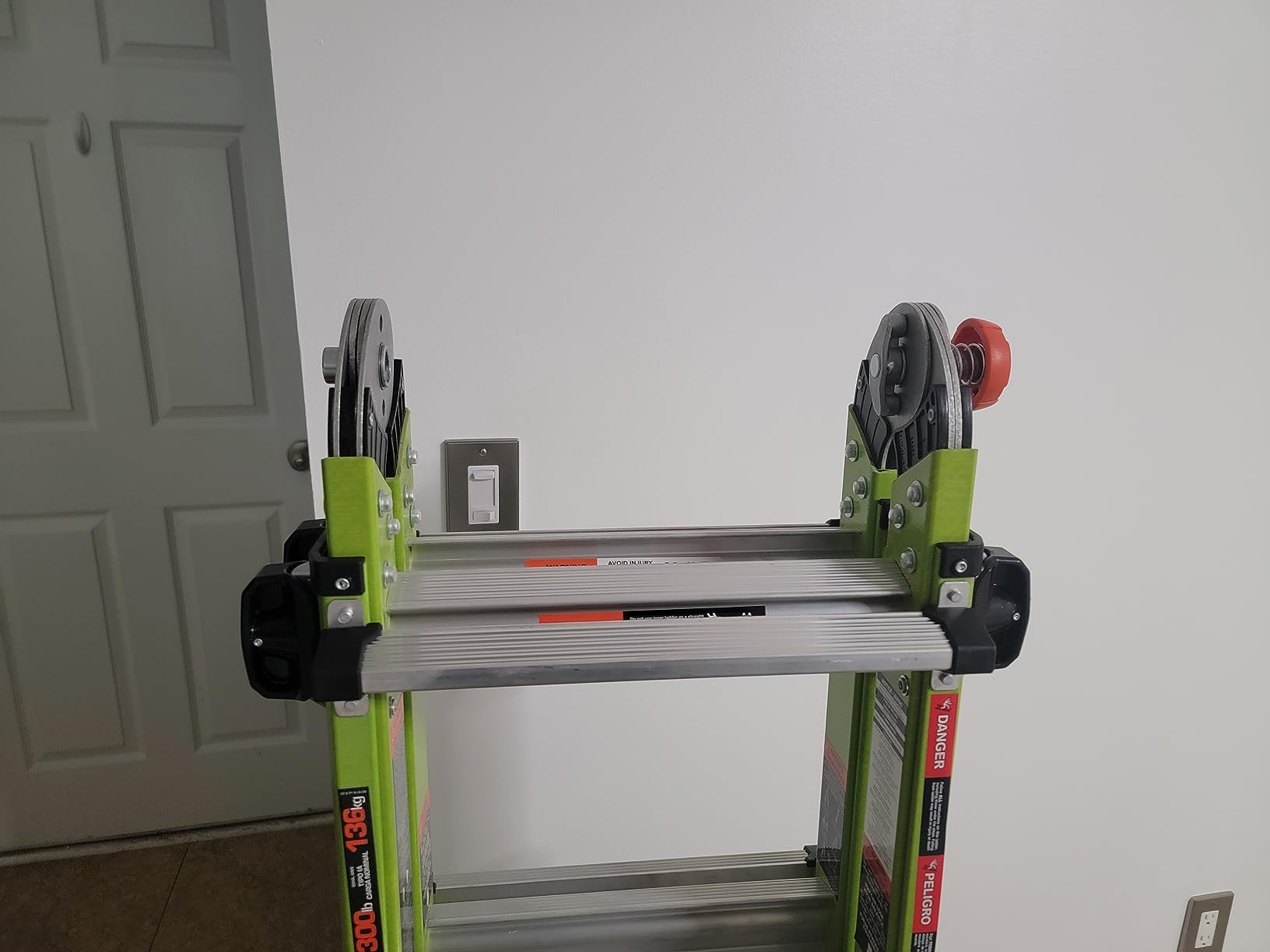 Little Giant Ladder Systems Dark Horse 2.0, M17, 17ft, Multi-Position Ladder, Fiberglass, Type 1A, 300 lbs, (16117-001) customer photo 2