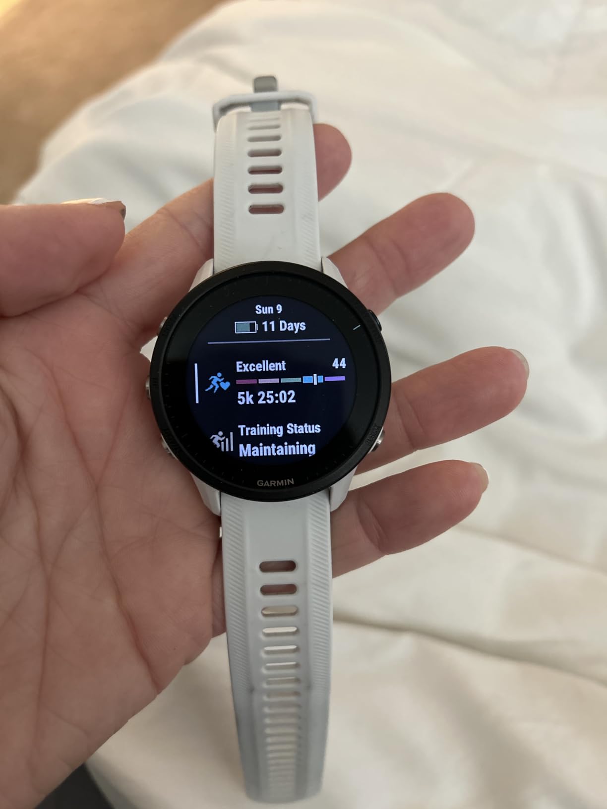 Garmin Forerunner 955, GPS Running Smartwatch, Tailored to Triathletes, Long-Lasting Battery, Whitestone customer photo 1