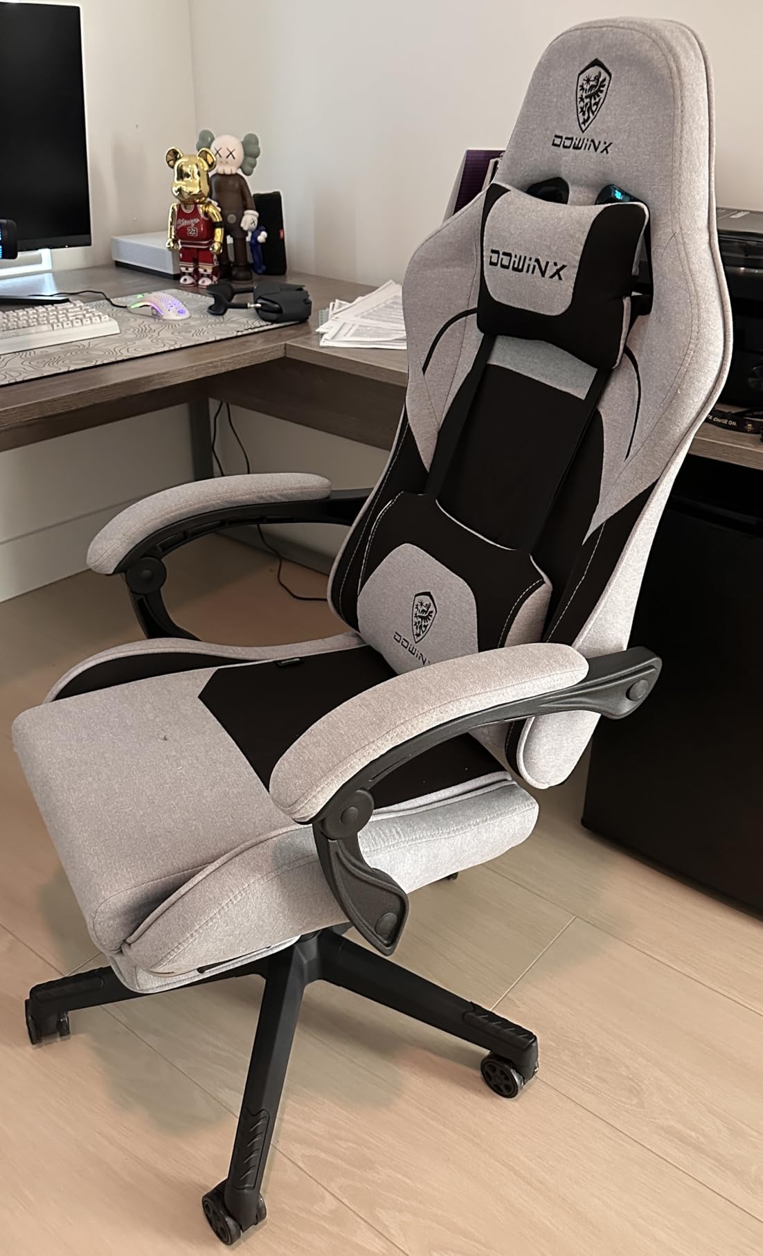 Dowinx Gaming Chair Fabric with Pocket Spring Cushion, Massage Game Chair Cloth with Headrest, Ergonomic Computer Chair with Footrest 290LBS, Black and Grey customer photo 2