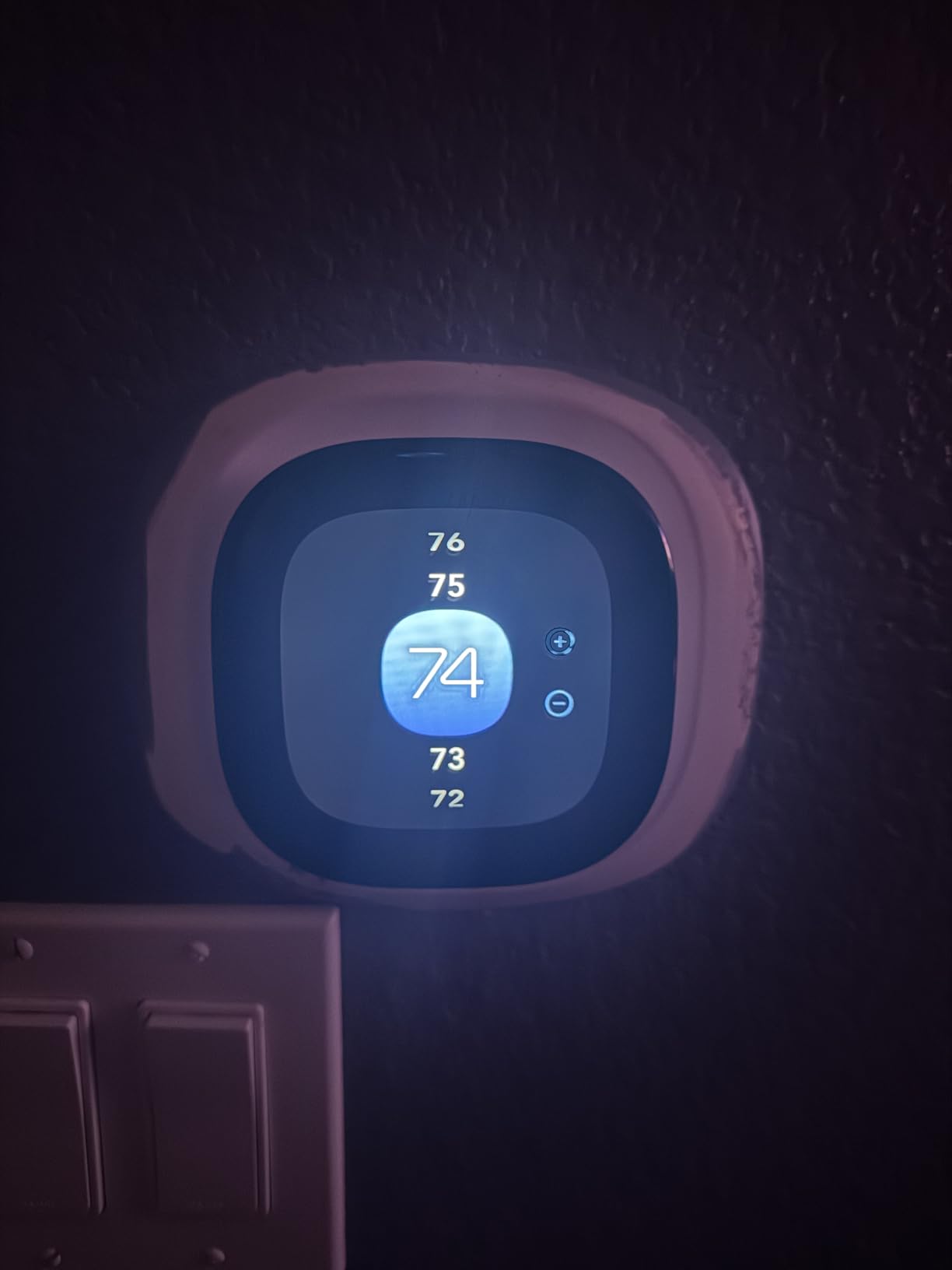 ecobee Smart Thermostat Enhanced - Programmable Wifi Thermostat - Works with Siri, Alexa, Google Assistant - Energy Star Certified - Smart Home customer photo 1