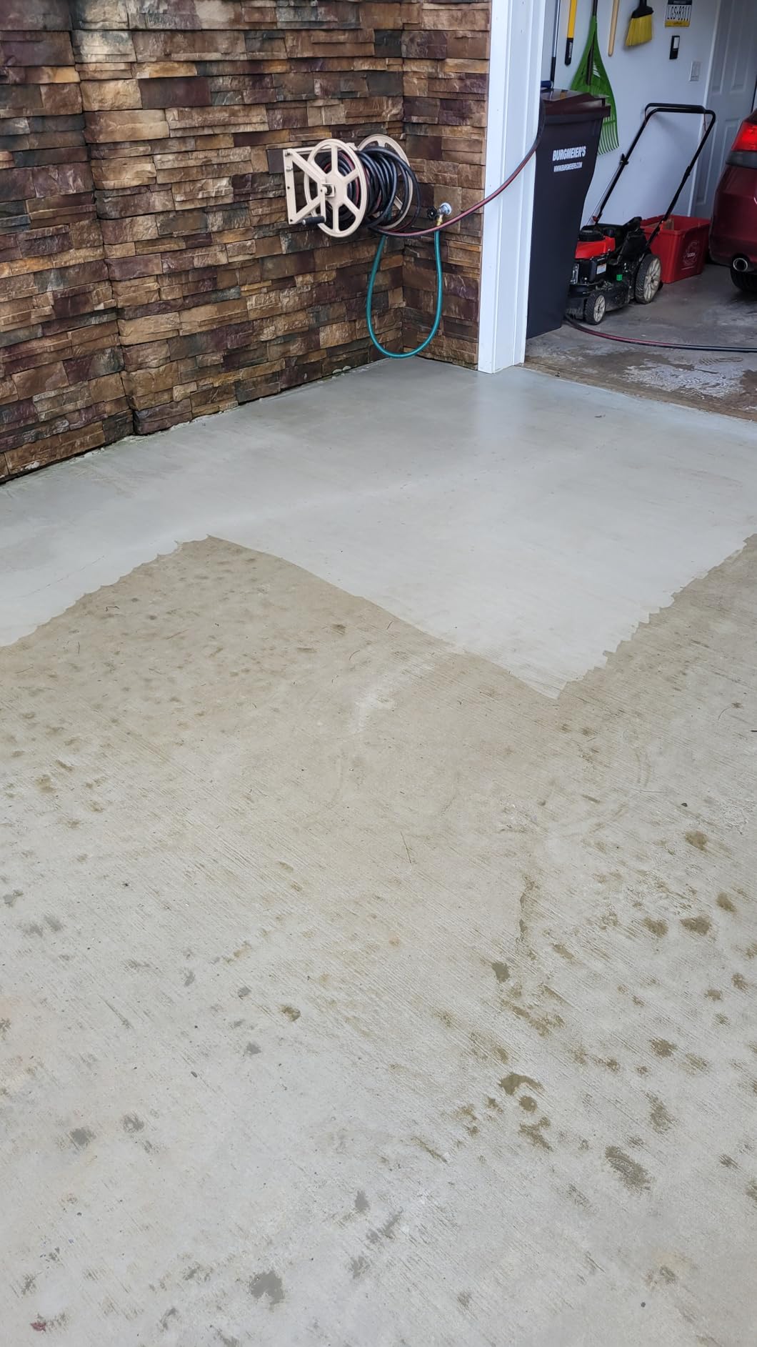 Greenworks Pro 3000 PSI (2.0 GPM Max) Brushless Electric Pressure Washer (15, 25, 40, Soap, and Turbo Nozzle) Heavy-Duty customer photo 2