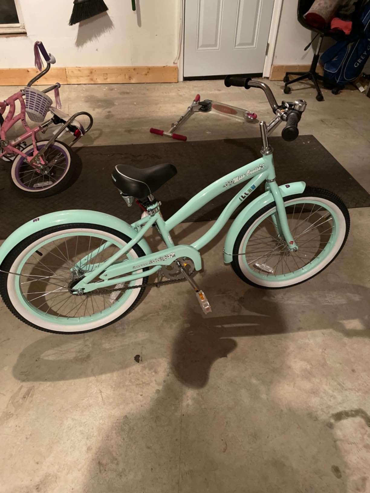 JOYSTAR 24 Inch Beach Cruiser Bike for Girls, Boys, Mens and Womens, Single Speed Kids Cruiser Bikes with Coaster Brake, Multiple Colors customer photo 1