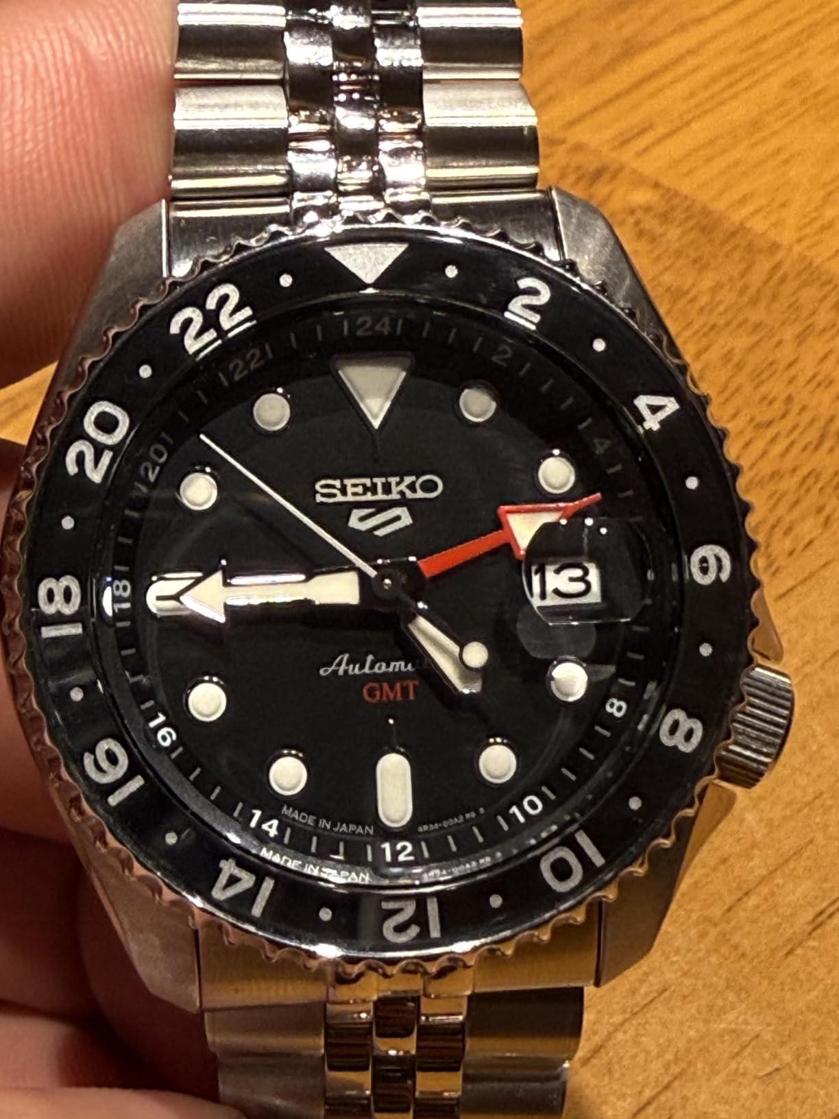 SEIKO SSK001 Automatic GMT Watch - 5 Sports - Black Dial with Date Calendar and Luminous Hands & Markers - 100m Water-Resistant customer photo 1