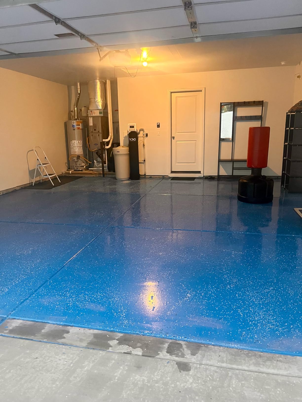 ArmorPoxy Garage Epoxy Floor Kit - 100% Solids - 2 Part Industrial-Grade Coating w/UltraGlaze Topcoat | DIY Slip & Hot Tire Resistant | 600 Sq Ft - Medium Gray - 17 pc kit customer photo 2