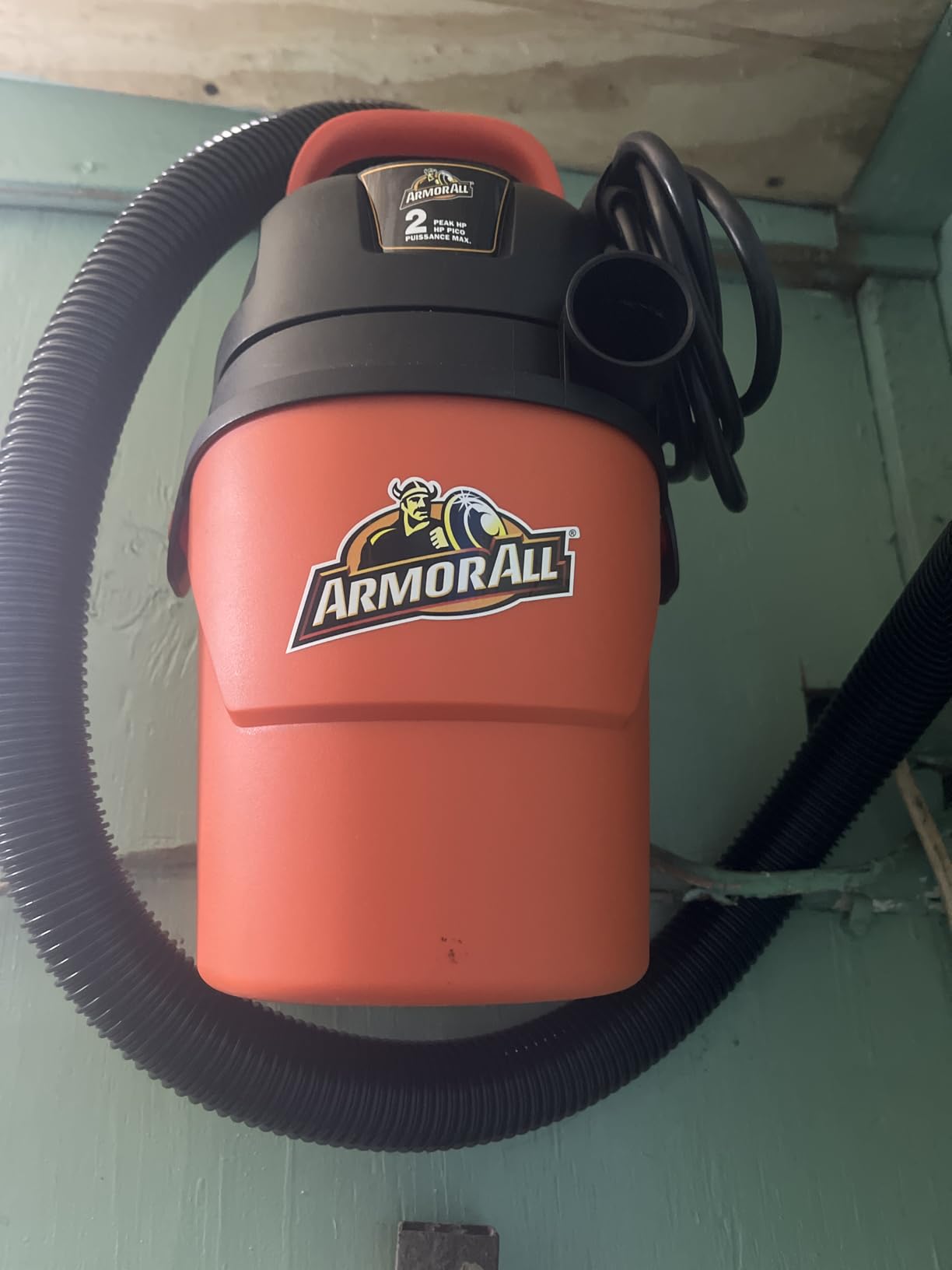 Armor All AA155 1.5-Gallon 2 Peak HP Portable Wet/Dry Vacuum, Orange customer photo 2