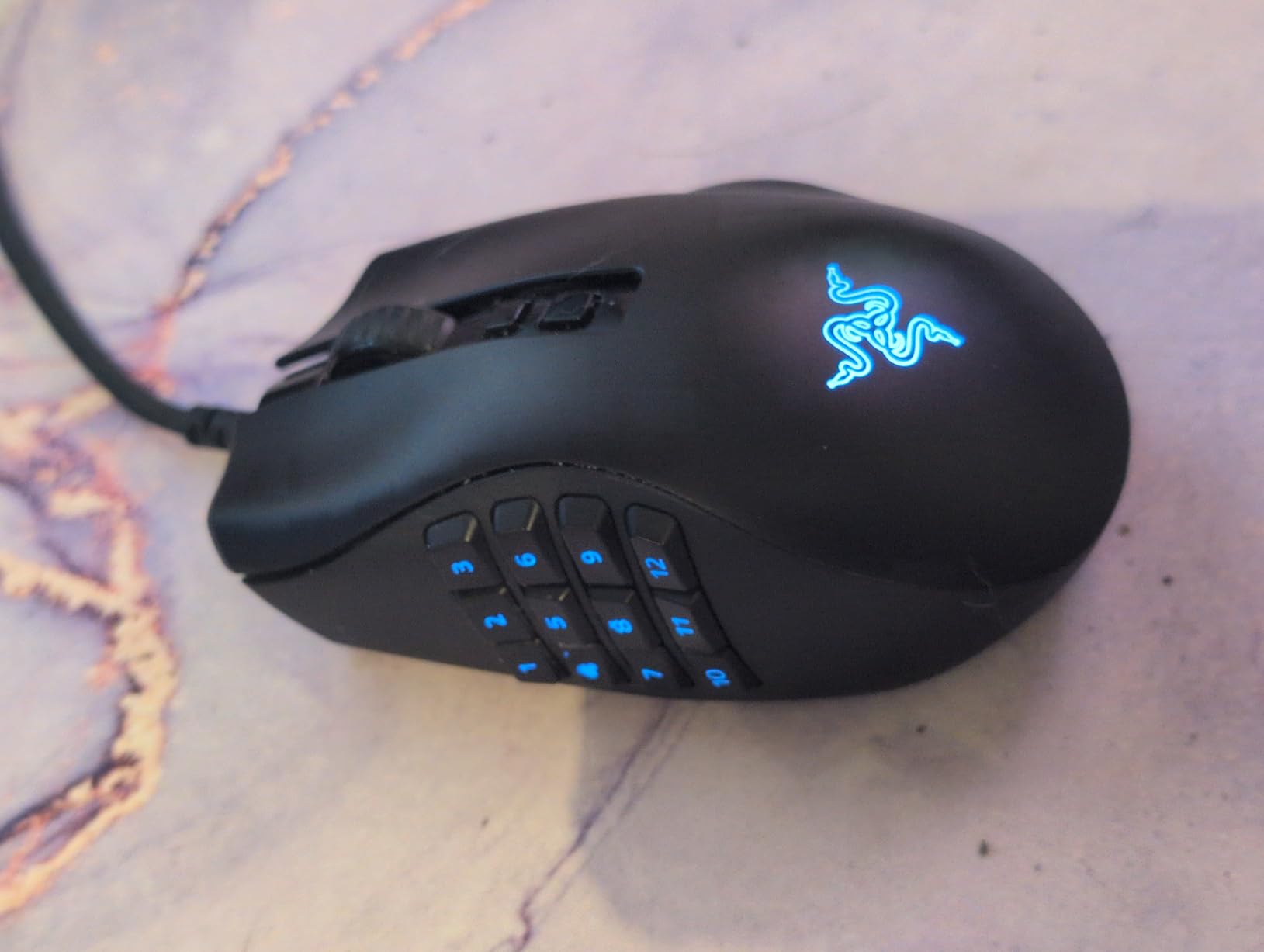 Razer Naga V2 Pro Wireless MMO Gaming Mouse: 19+1 Programmable Buttons w/Swappable Side Plates - HyperScroll Pro Wheel - Focus 30K Optical Sensor - Mouse Switches Gen-3-300 Hr Battery customer photo 1