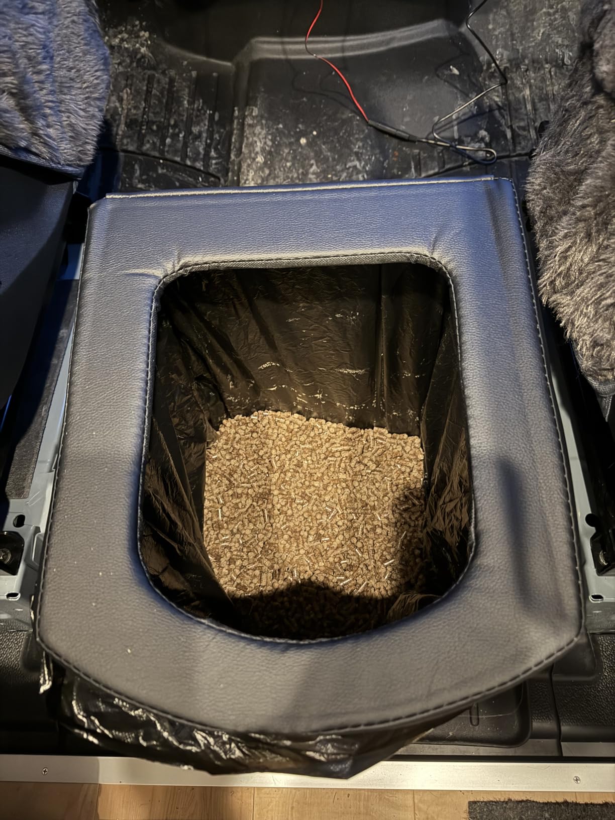 Ann Katy Upgrade XL Portable Toilet for Adults, Extra Large Tall Camping Toilet with Lid customer photo 2