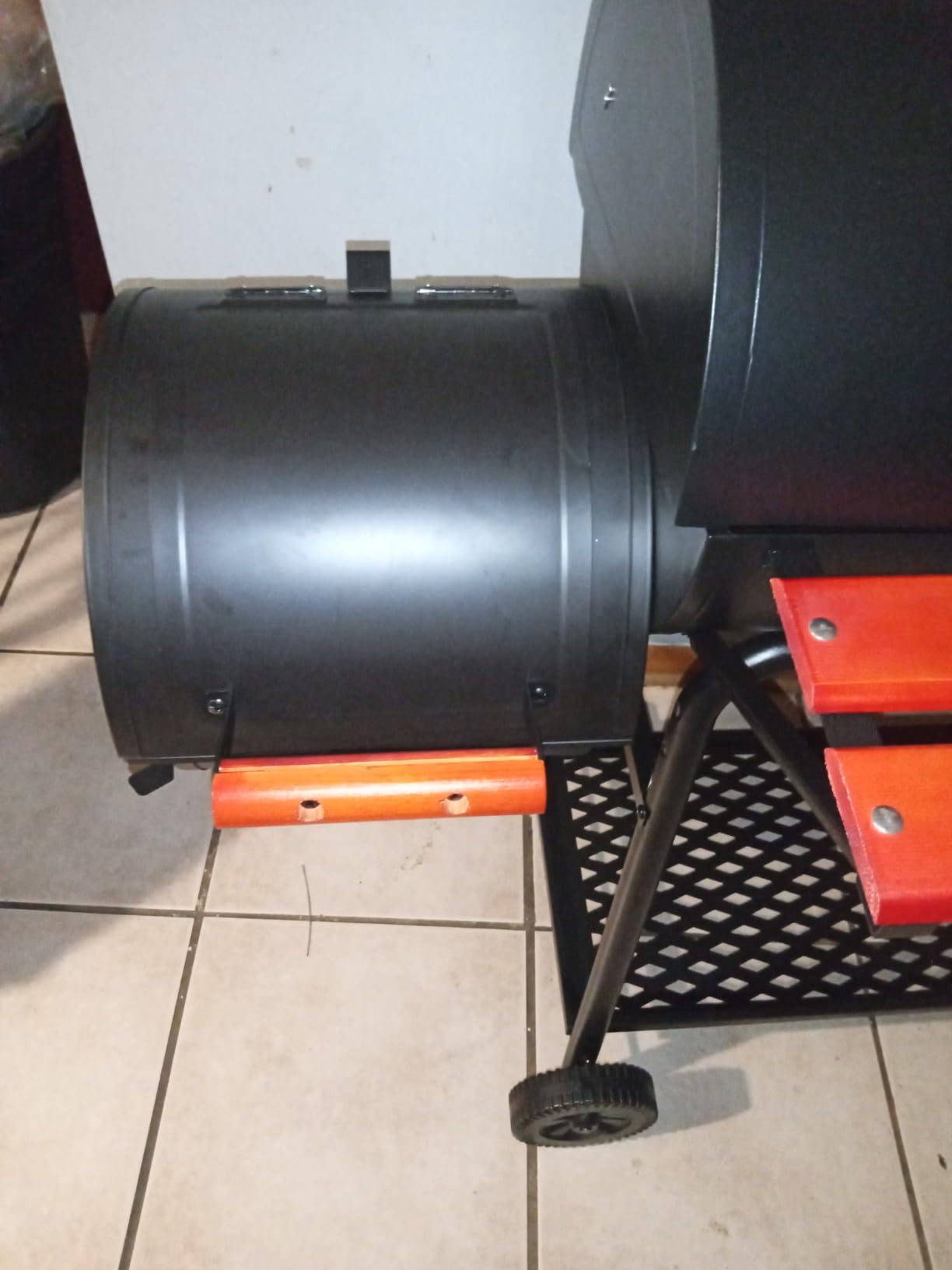 Royal Gourmet CC1830W 30-Inch Charcoal Grill with Offset Smoker and Wood-Painted Side Table, Outdoor Smoker Grill with 811 Sq. In. Cooking Area for Outdoor Barbecue Event, Black customer photo 2