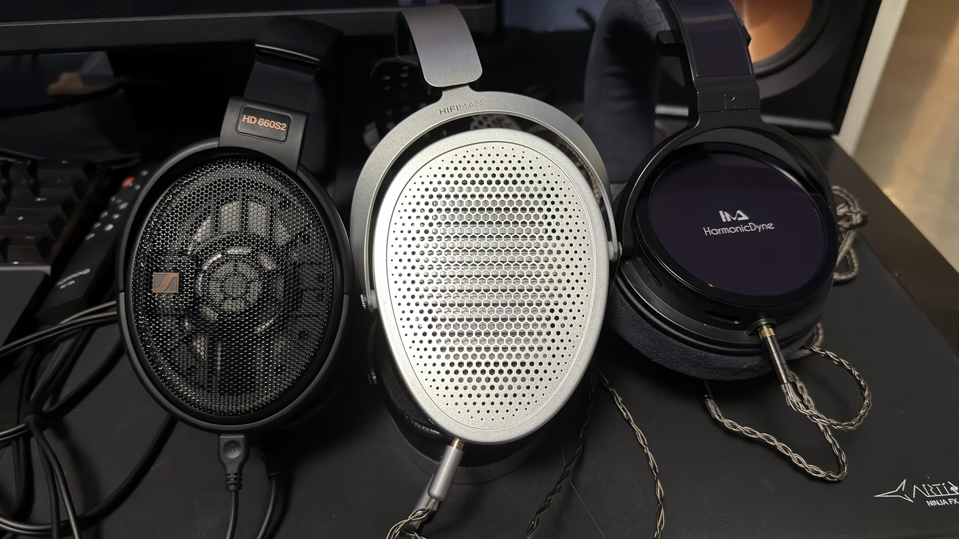Sennheiser HD 660S2 - Audiophile Open-Back Over Ear Headphones with Deep Bass Extension and Refined Acoustic Performance, Premium Black customer photo 2