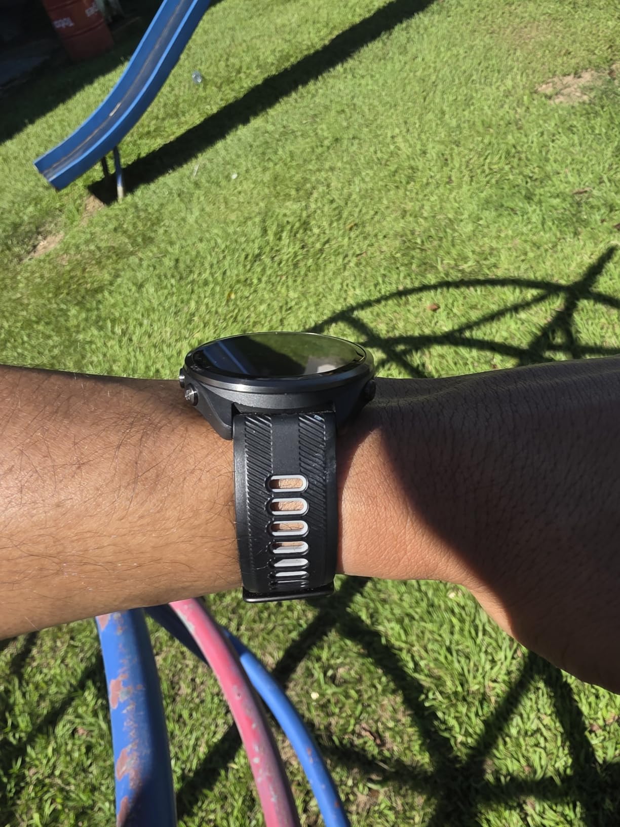Garmin Forerunner 965 Running Smartwatch, Colorful AMOLED Display, Training Metrics and Recovery Insights, Black and Powder Gray, 010-02809-00 customer photo 1