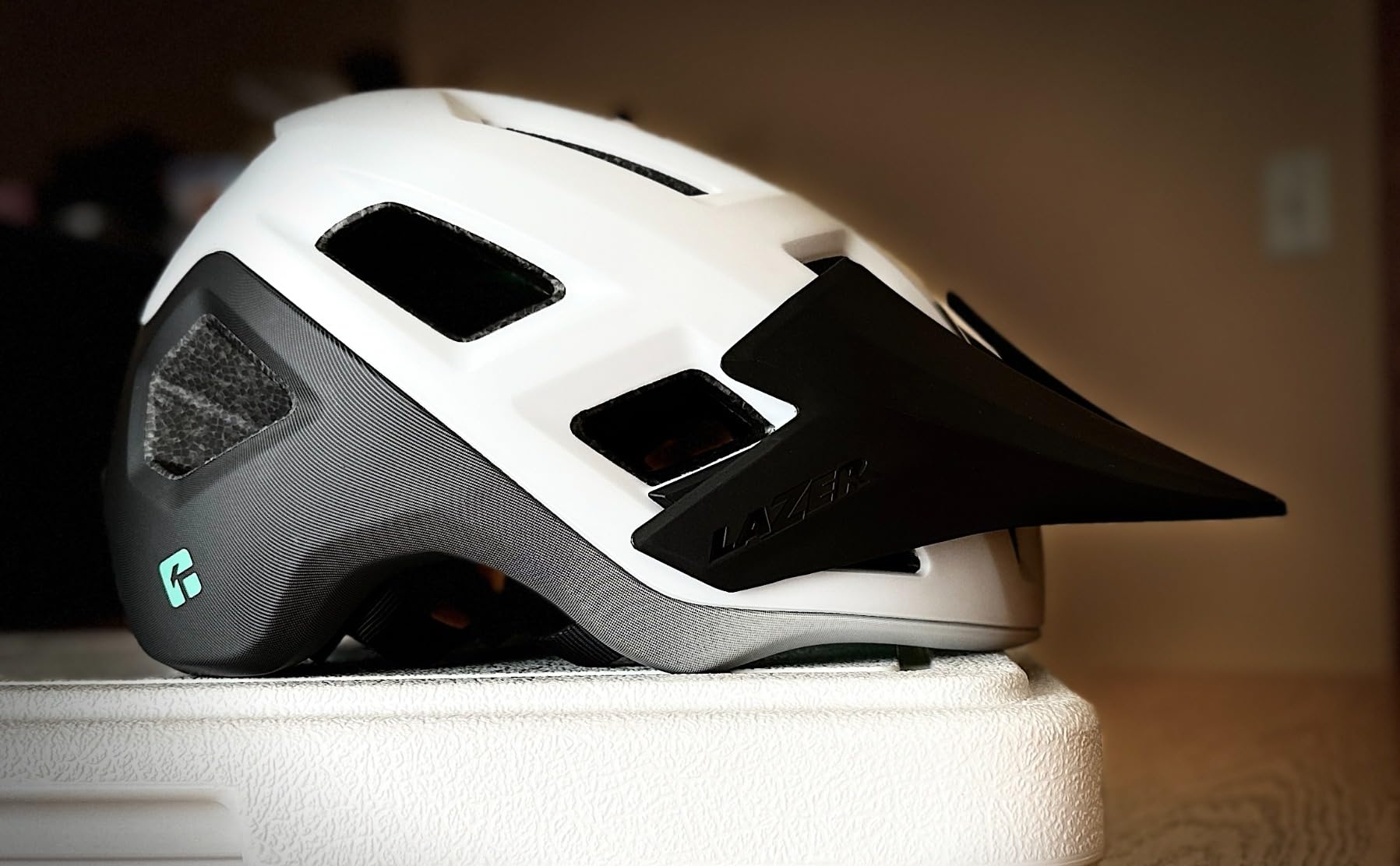 Lazer Coyote KinetiCore Bike Helmet - Mountain Bike Helmet for Trail and Gravel Riding customer photo 1