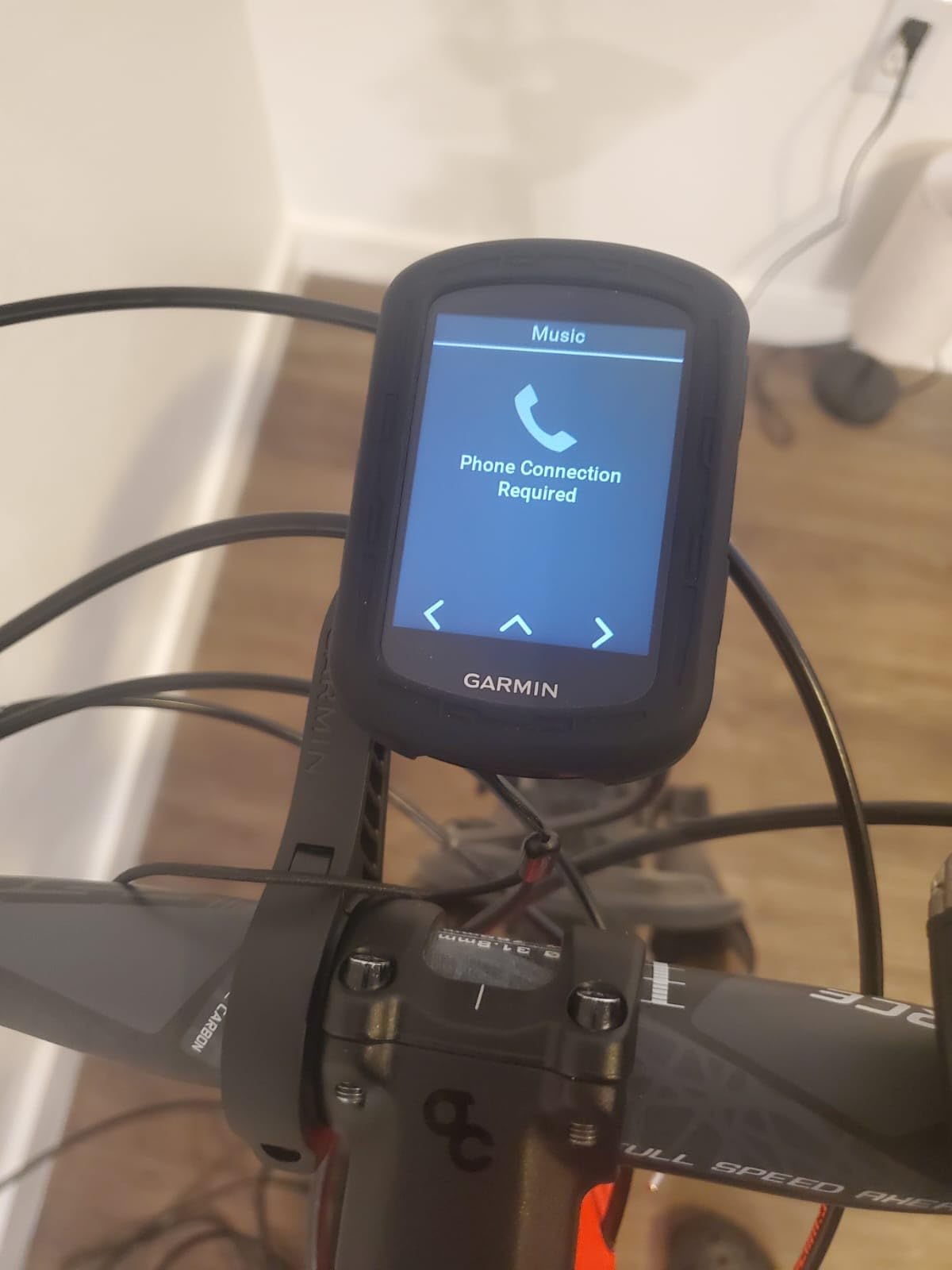 Garmin Edge 840, Compact GPS Cycling Computer with Touchscreen and Buttons customer photo 2