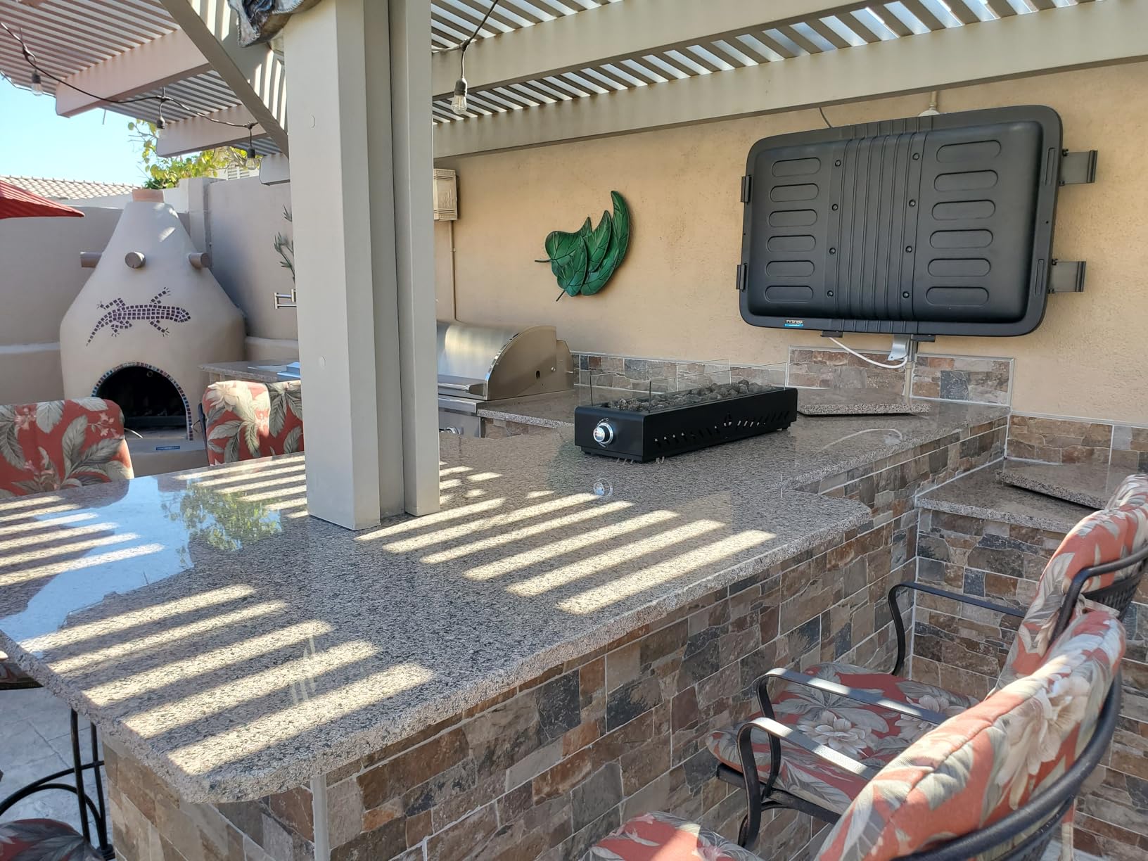 The TV Shield E-Series 36-43 Inch Outdoor TV Enclosure - Weatherproof Lockable Hard Cover with UV-Resistant ASA Polymer - Includes TV Mount customer photo 2