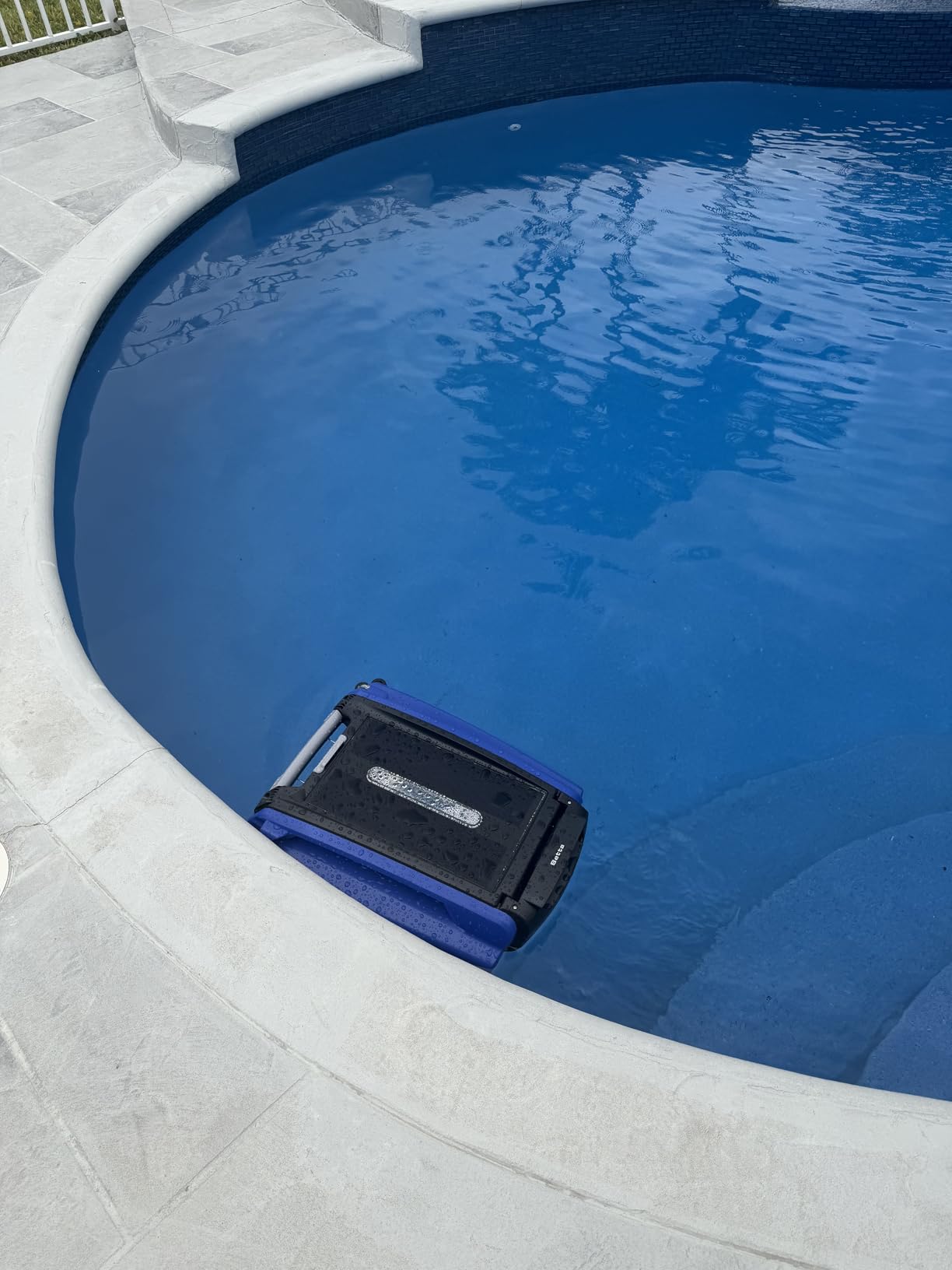 Betta SE Solar Powered Automatic Robotic Pool Surface Skimmer Cleaner with 24/7 Continuous Cleaning Battery Power and Re-Engineered Twin Salt Chlorine Tolerant Motors (Blue) customer photo 2
