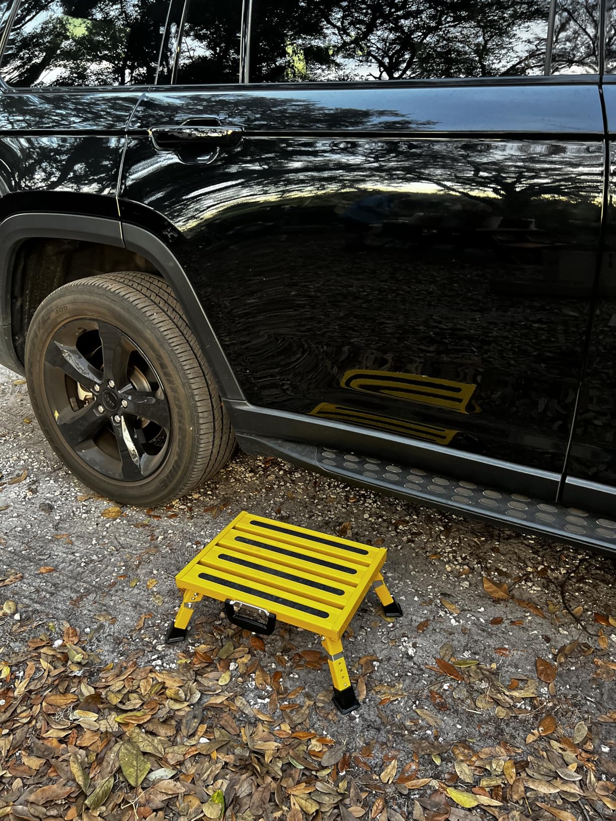 Homeon Wheels Aluminium RV Steps Adjustable Folding Step Stool with Non-Slip Rubber Feet, Stable Platform Supports 1000bs, Safety Strips, Handle, Easy Carry, Outdoor Camper Trailer Travel - Blue customer photo 1