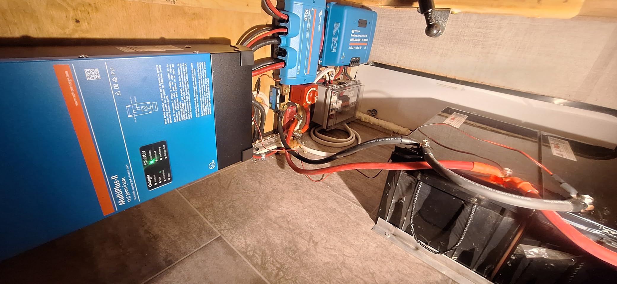 Victron Energy MultiPlus-II Pure Sine Wave Inverter Charger, UL-Certified, 12/3000/120-50 120V customer photo 2