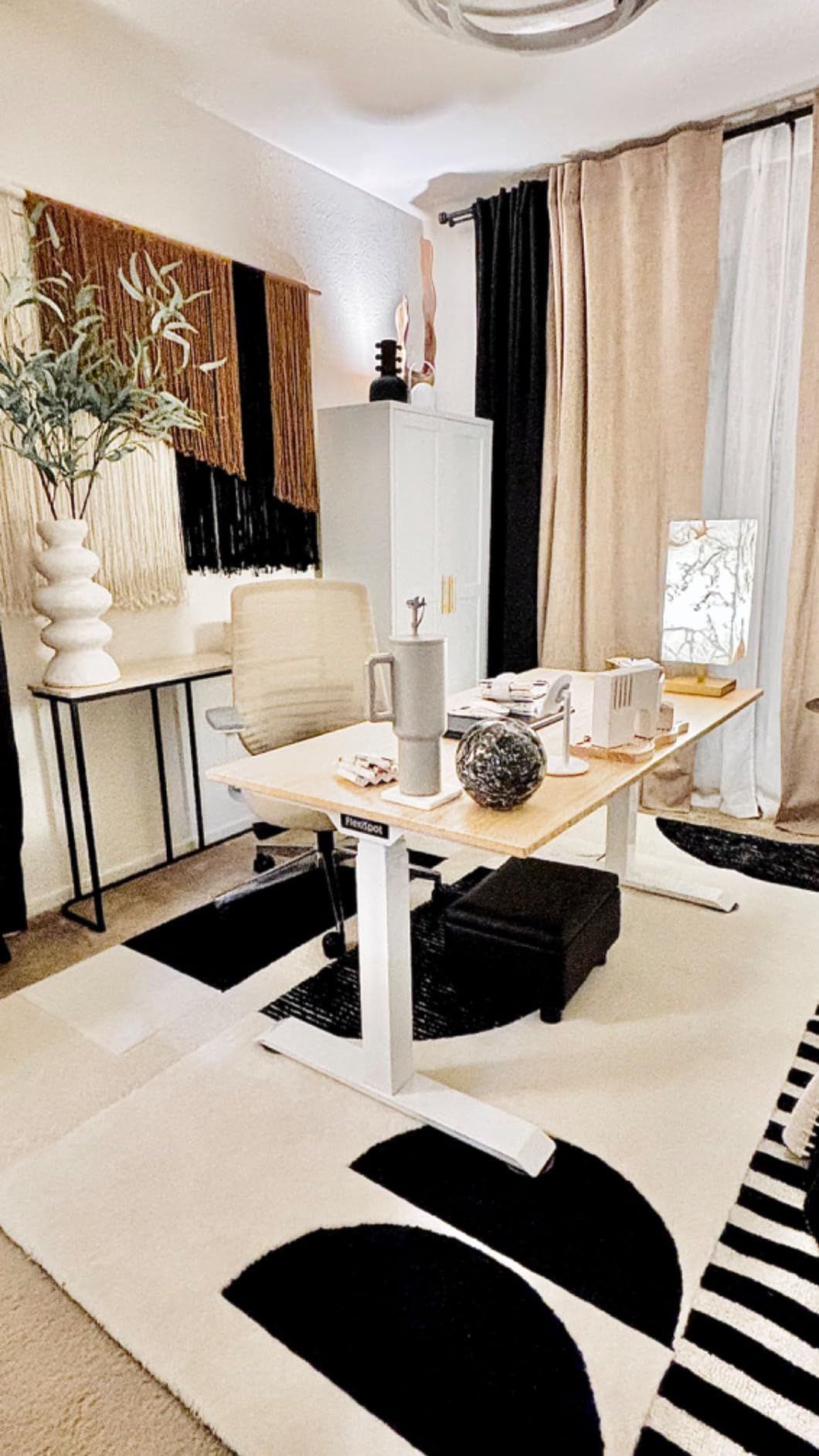 Branch Ergonomic Chair - Versatile Desk Chair with Adjustable Lumbar Support, Breathable Mesh Backrest, and Smooth Wheels - Graphite - White customer photo 1