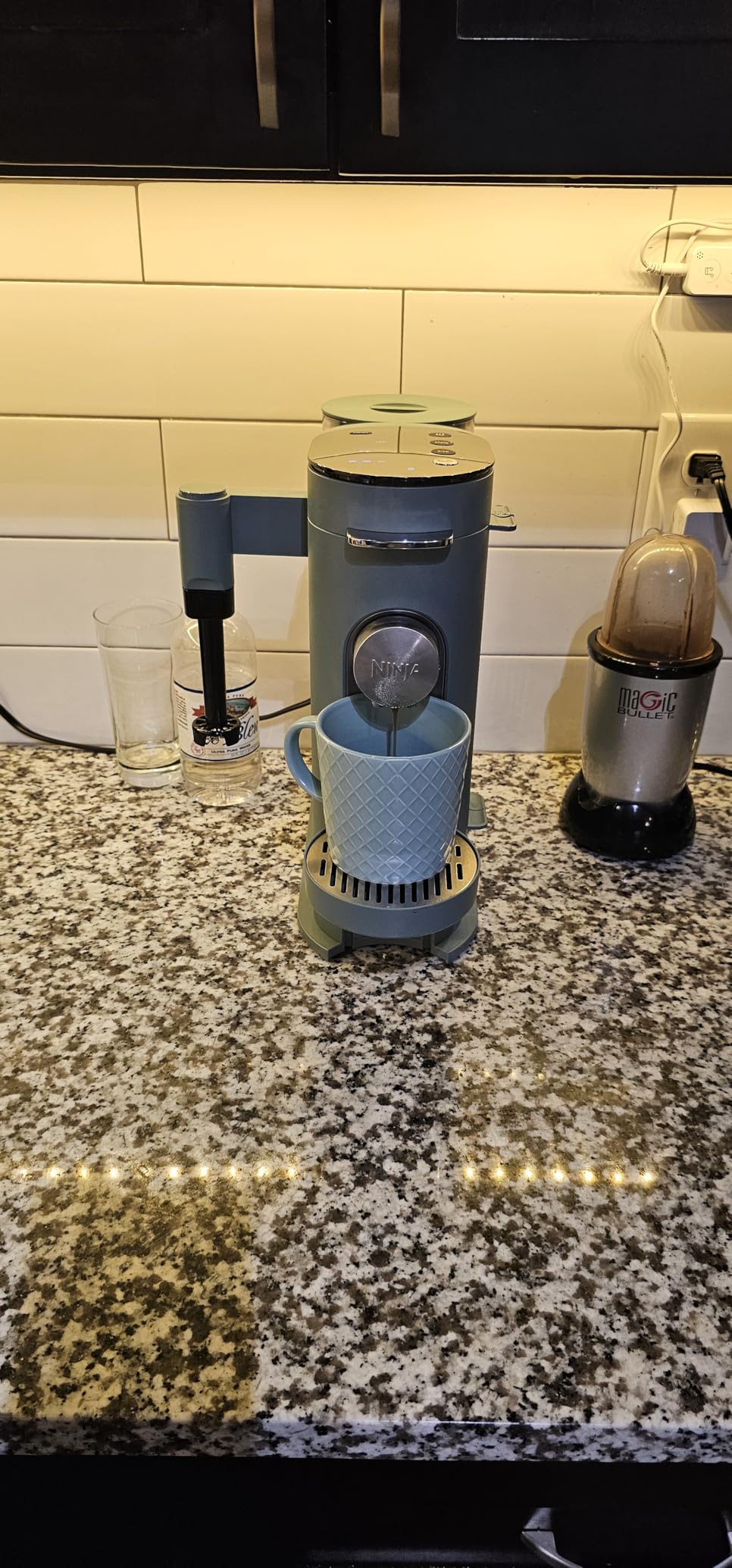 Ninja Coffee Maker, Single Serve, Brew with Coffee Pods and Grounds, Compatible with K-Cup Pods, 4 Styles, up to 24 Ounces Cup Sizes and 56 Ounces Removable Reservoir, Black, PB051 customer photo 1