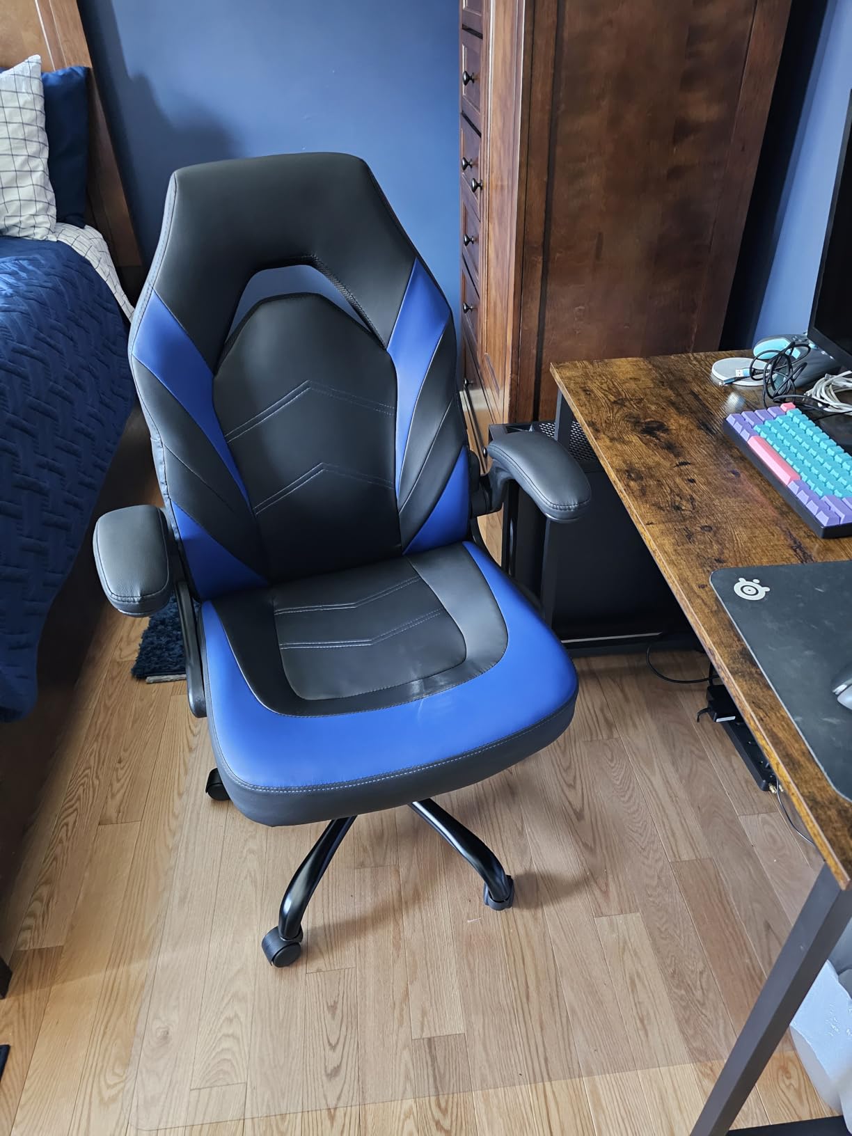 Sweetcrispy Computer Video Game Chair - Ergonomic Home Office with Comfy Lumbar Support, PU Leather Height Adjustable with Flip-up Armrest and 360 Swivel Wheels, Blue, for Adults, Teens customer photo 2