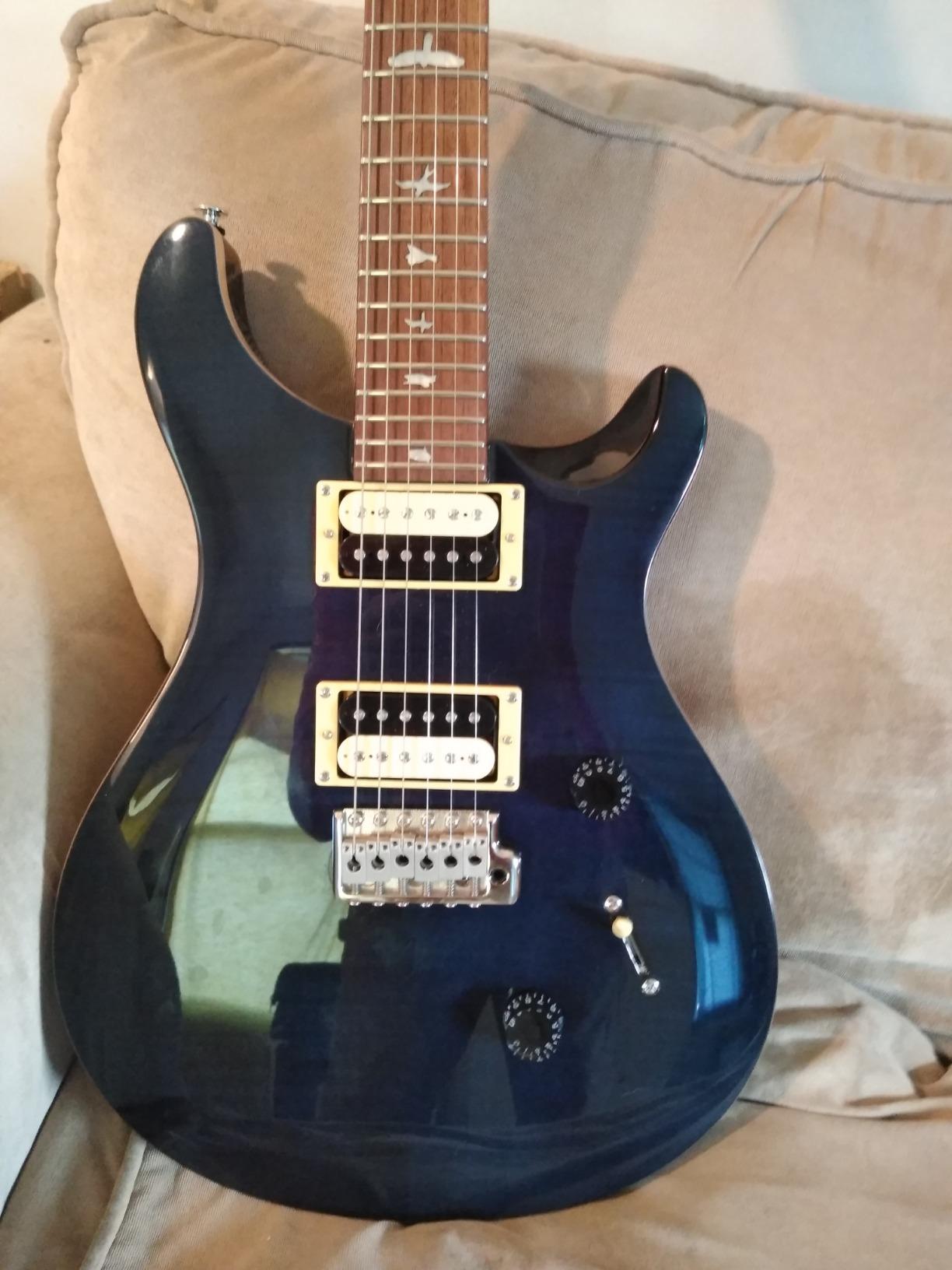 PRS SE Custom 24 Electric Guitar, Charcoal with Gigbag customer photo 1