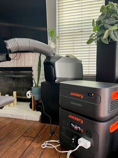 Jackery Explorer 2000 Plus Portable Power Station, 2042Wh LiFePO4 Solar Generator, 3000W AC Output, Expandable to 24kWh, UPS Home Backup for Emergency Camping RV Off-Grid (Solar Panel Optional) customer photo 1