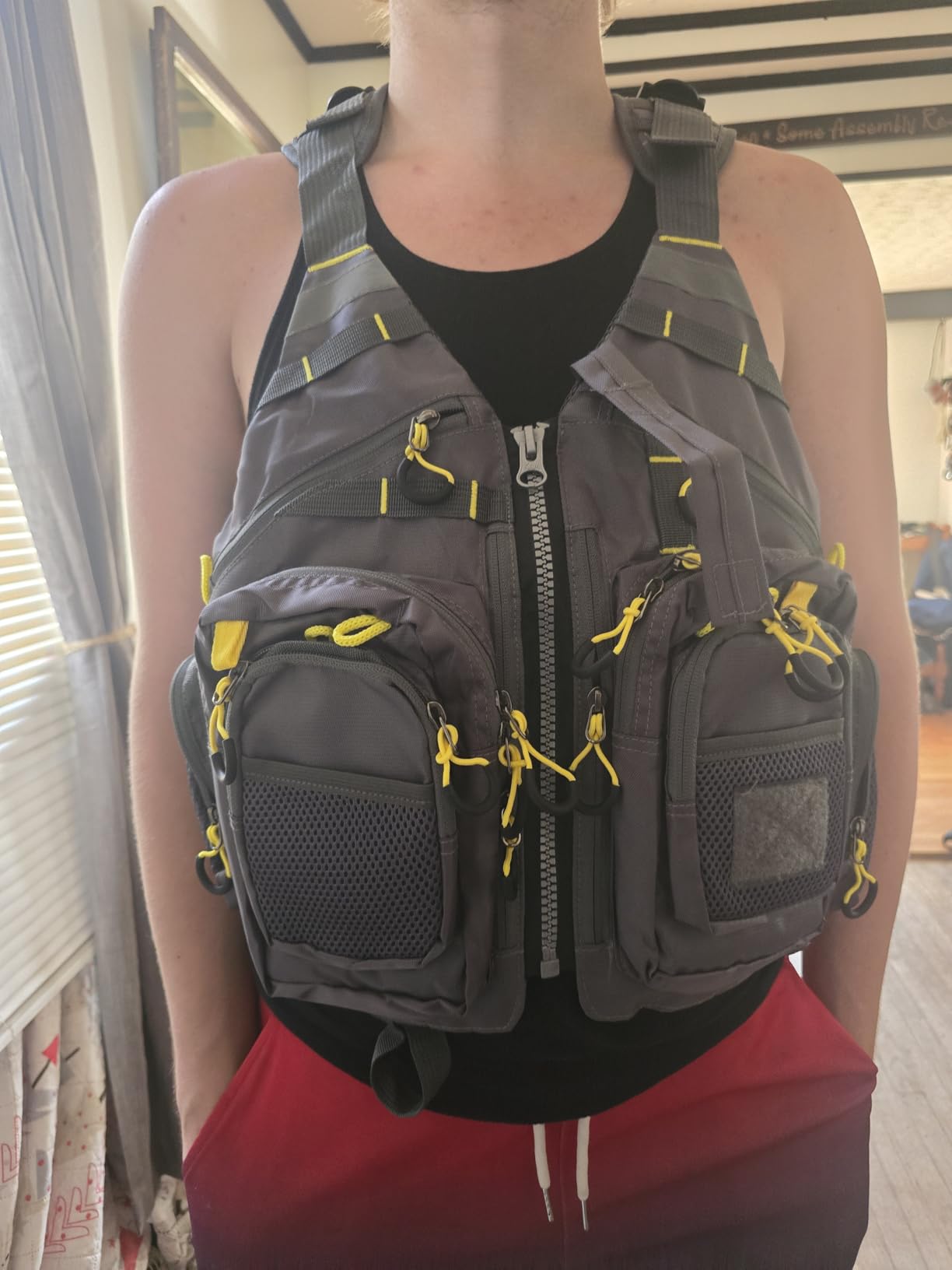 Gonex Fly Fishing Vest for Men Women, Comfortable Adjustable Fishing Vest with Multi-Pockets Reflective Stripes customer photo 1