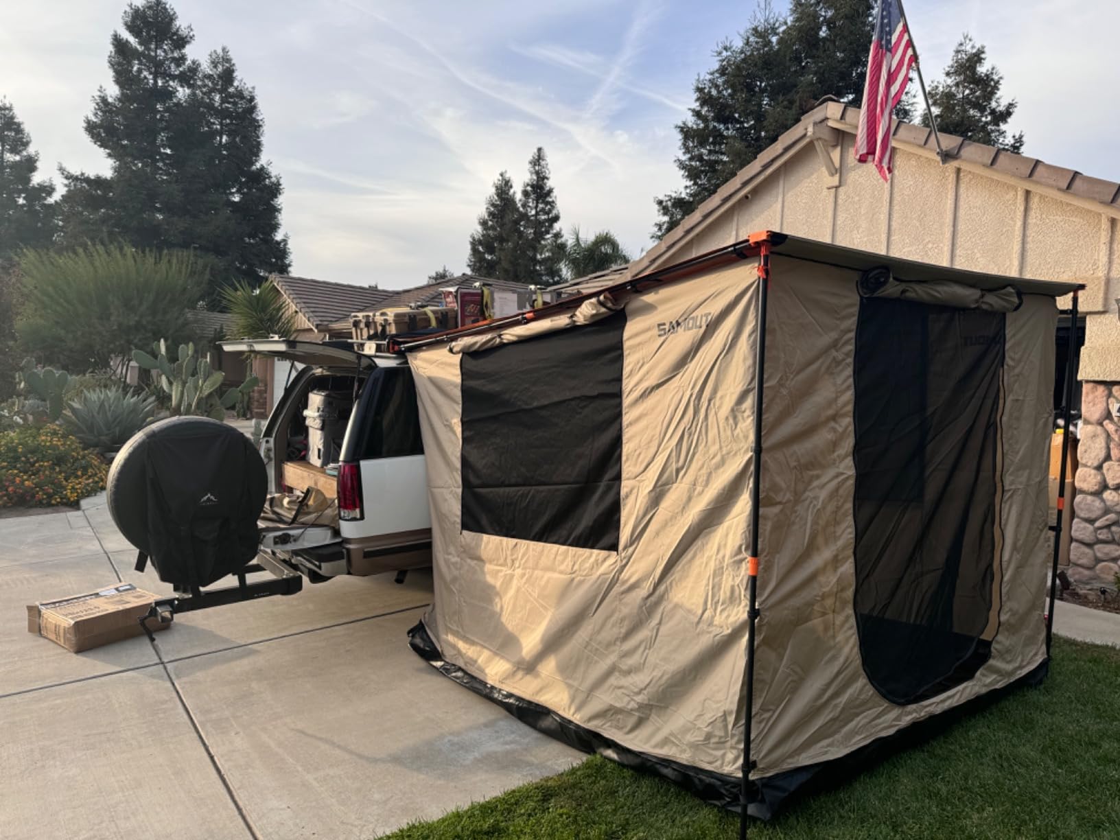 SAMOUT Vehicle Awning Room 6.6' x 8.2' Rip-Stop 420D Oxford Side Awning With PVC Floor, Waterproof & Wind Resistance, Easy Setup Design customer photo 2