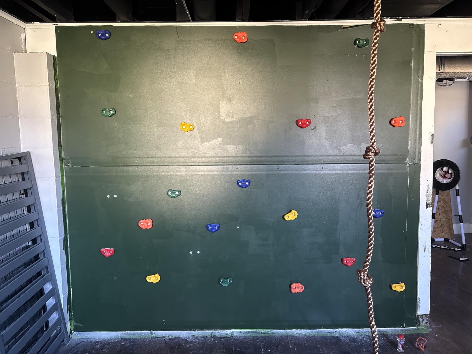ZENFUN 25 Packs Rock Climbing Holds, Indoor & Outdoor Rock Wall Climbing Kit, Multi-Colored Climbing Rock Wall Grips with Mounting Hardware, Knotted Rope (Added 4 Sets of Spare Screws) customer photo 2