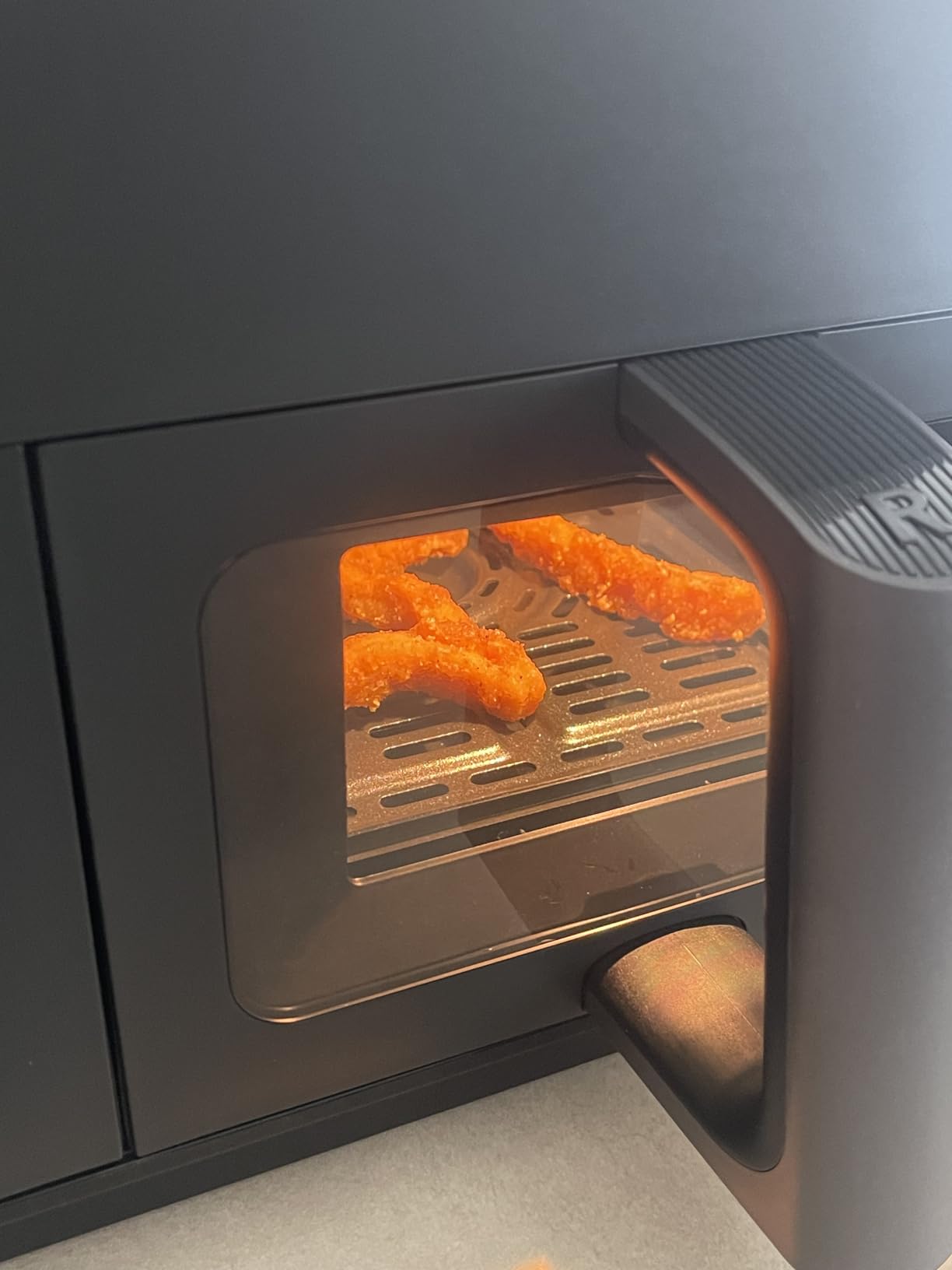 Cosori Dual Air Fryer 9Qt, 10-in-1, Double Baskets, Sync Cook & Finish, Dishwasher Safe customer photo 2