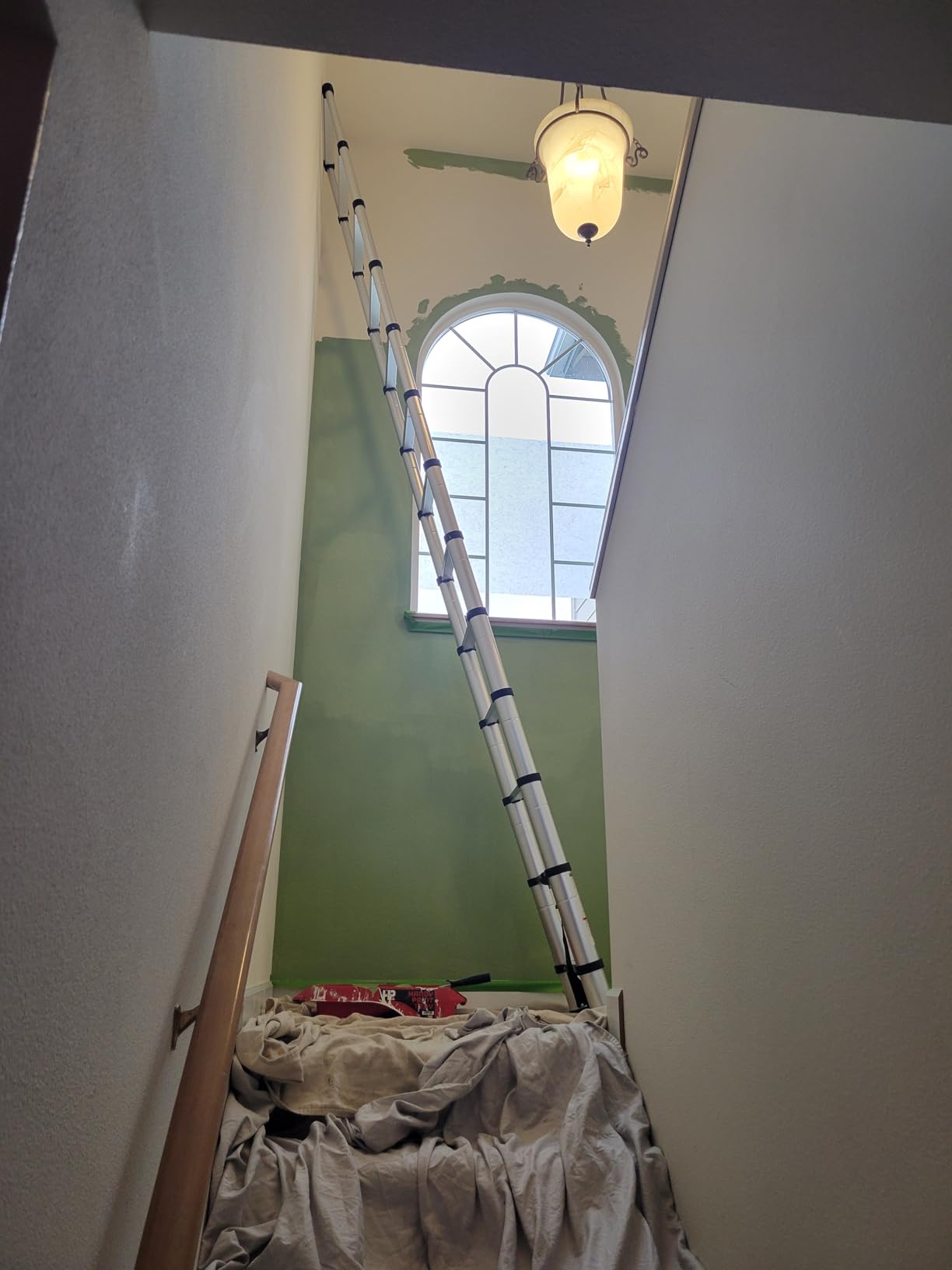 Telescoping Ladder, SocTone 12.5 FT Aluminum Lightweight Extension Ladder with 2 Triangle Stabilizers, Heavy Duty 330lbs Max Capacity, Collapsible Ladder with Hooks for RV or Outdoor Work customer photo 2