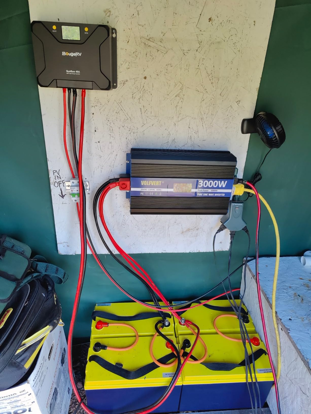 BougeRV MPPT Solar Charge Controller 40A with Low-Temp Cut-Off, APP Control, Backlit LCD, 12V/24V for LiFePO4, SLD, Gel, FLD, AGM Battery, RV, Marine customer photo 2