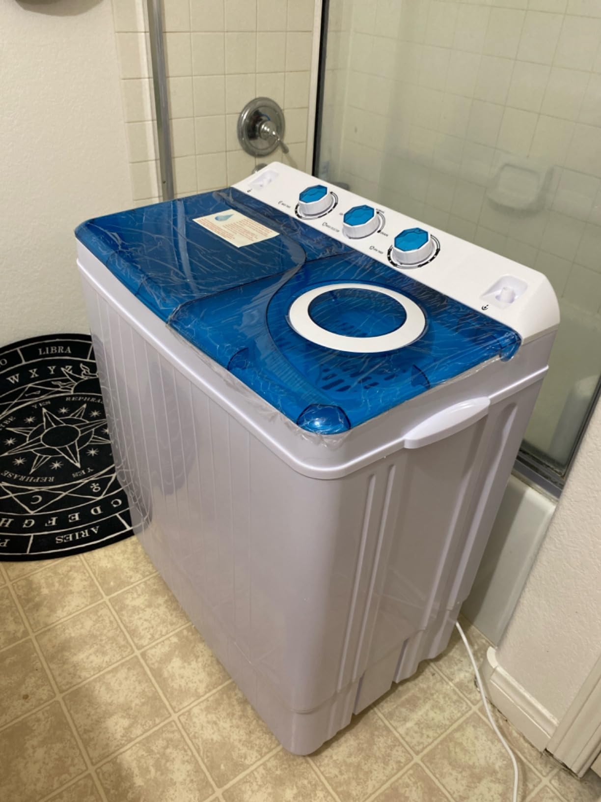 COSTWAY Portable Washing Machine, Twin Tub 26lbs Capacity Laundry Washer, 18lbs Washer and 8lbs Spinner Combo with Timer Knobs, Built-in Drain Pump, Compact Washer for Home Dorm Apartment, Blue+White customer photo 2