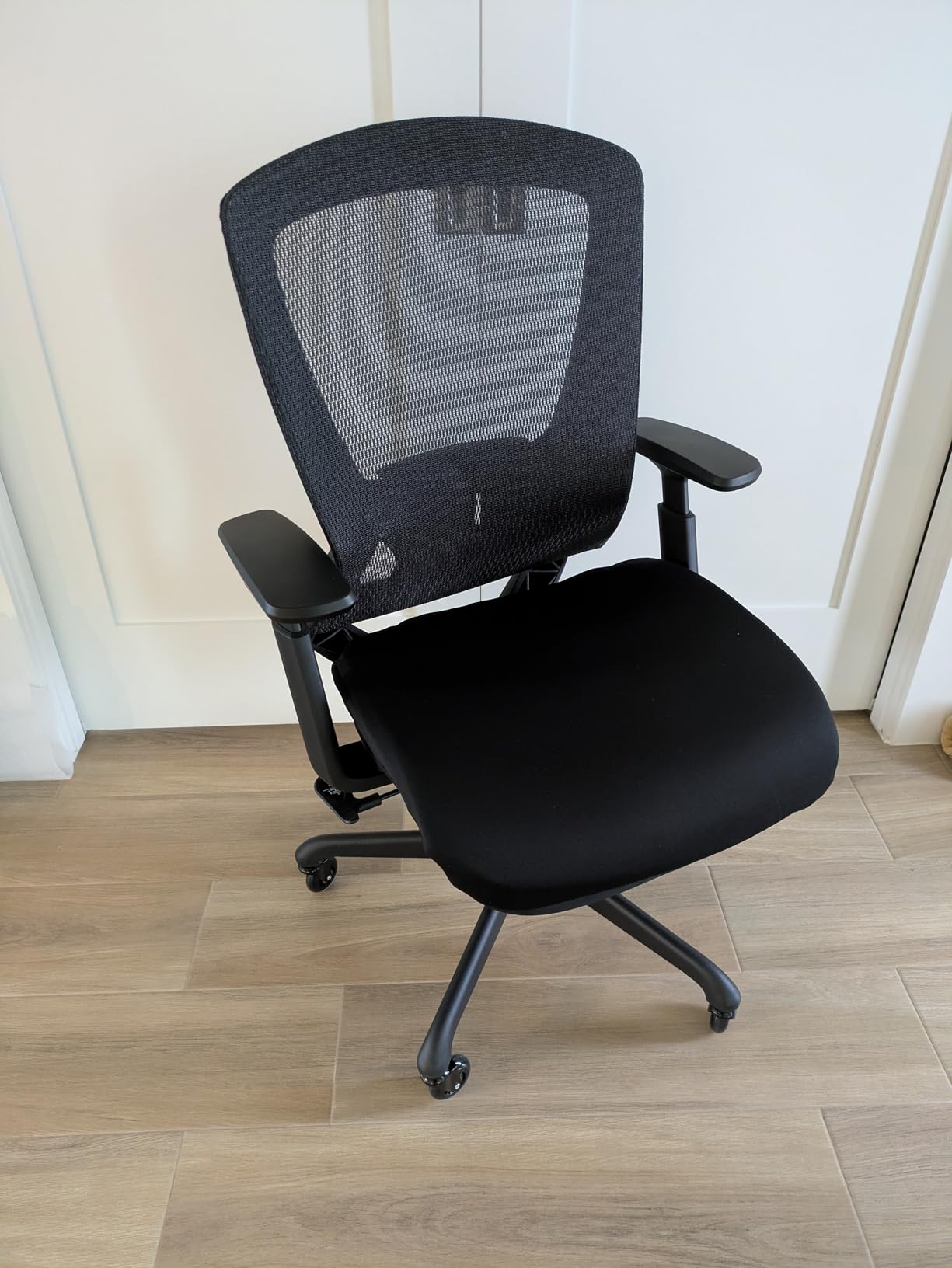 ELABEST Ergonomic Mesh Office Chair, Comfy Computer Desk Chair - BIFMA 5.1 Certified Commercial Swivel Task Chair for Home Office - Adjustable Lumbar Support & Armrests, Tilt Function, Wide Seat, Black customer photo 1