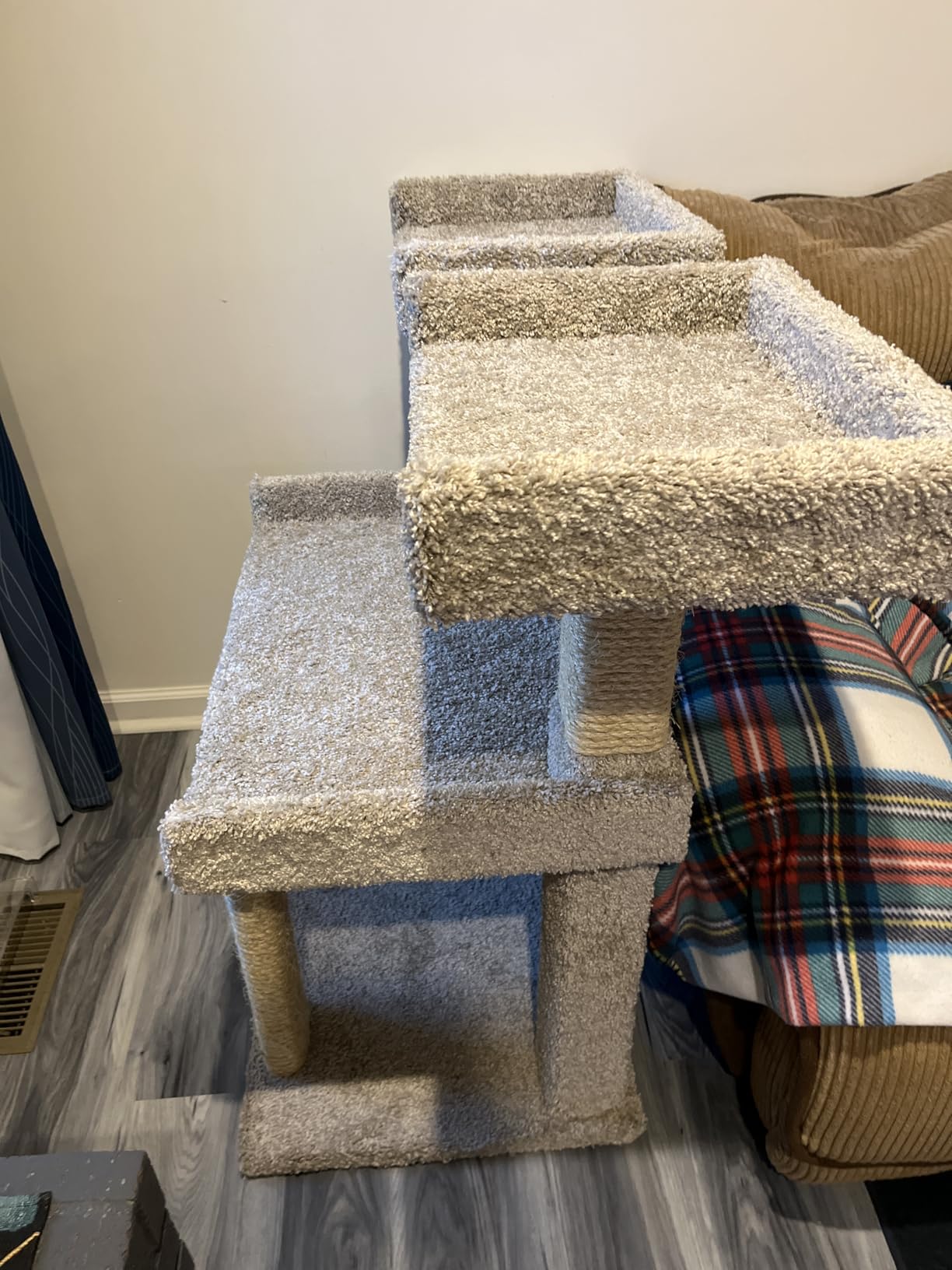 Prestige Cat Trees Maine Coon Deluxe Cat Perch – Made in USA Sturdy Solid-Wood Tower for Large & Multiple Cats – Easy 2-Step Assembly, Plush Carpet, Sisal Scratch Posts customer photo 2