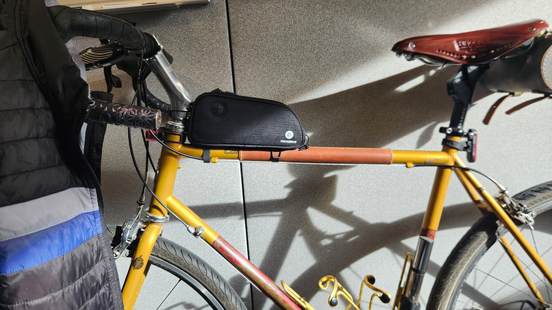 ROCKBROS Top Tube Bike Bag Bicycle Top Tube Bag Front Frame Bag Cycling Accessories Bike Pouch Lightweight Portable New Mounting System customer photo 1