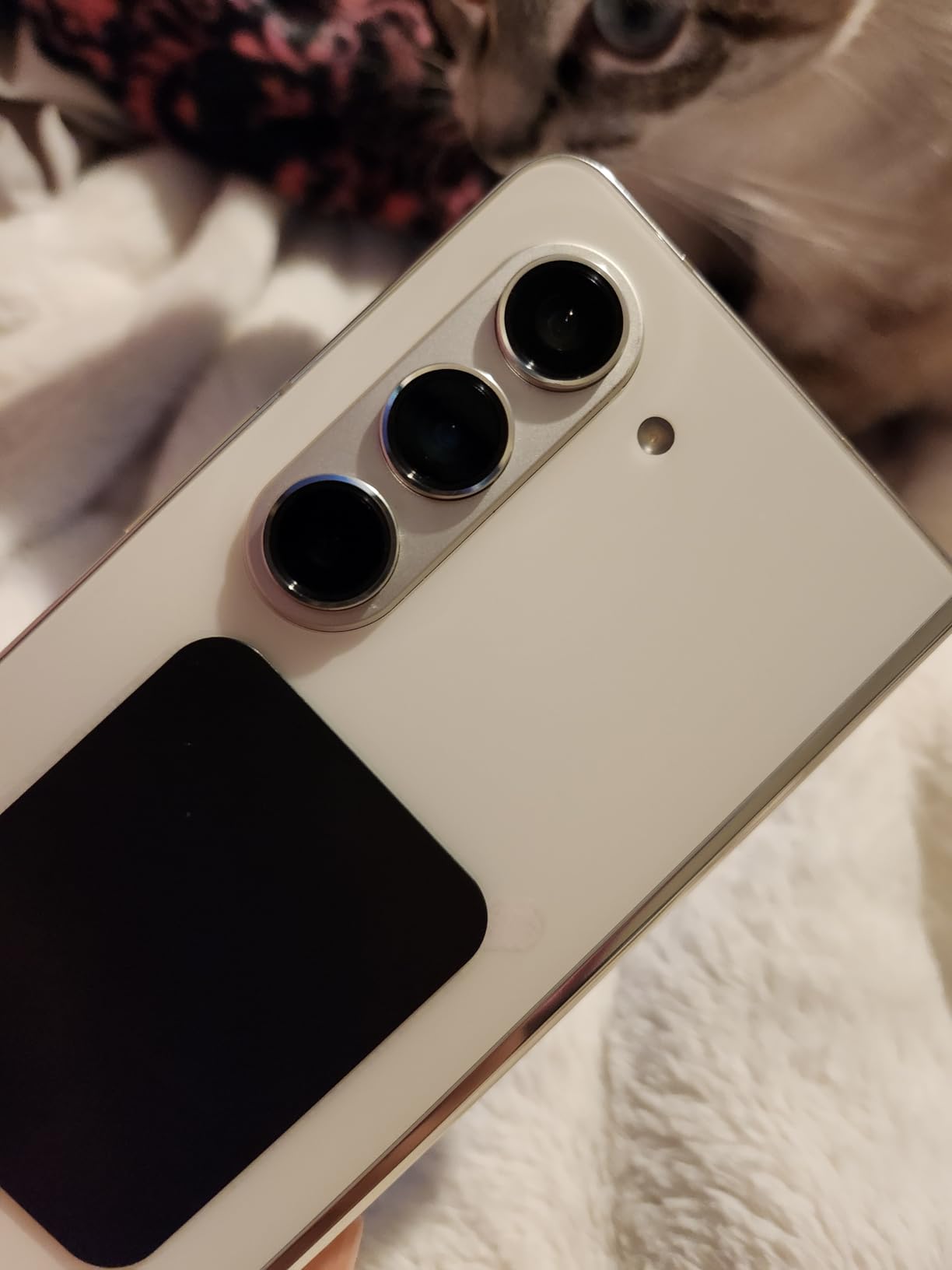 Samsung Galaxy Z Fold 5 5G US Version, 512GB, Phantom Black - Unlocked (Renewed) customer photo 2