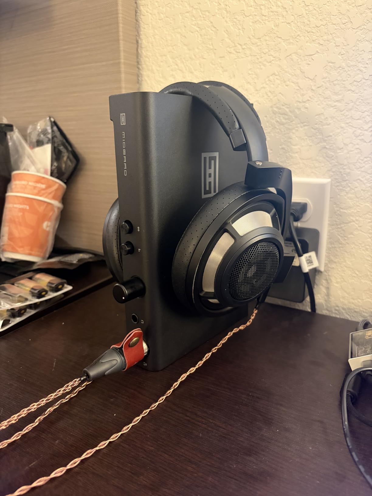 Schiit Midgard Headphone Amp and Preamp with Balanced and Single-Ended Inputs and Outputs customer photo 1