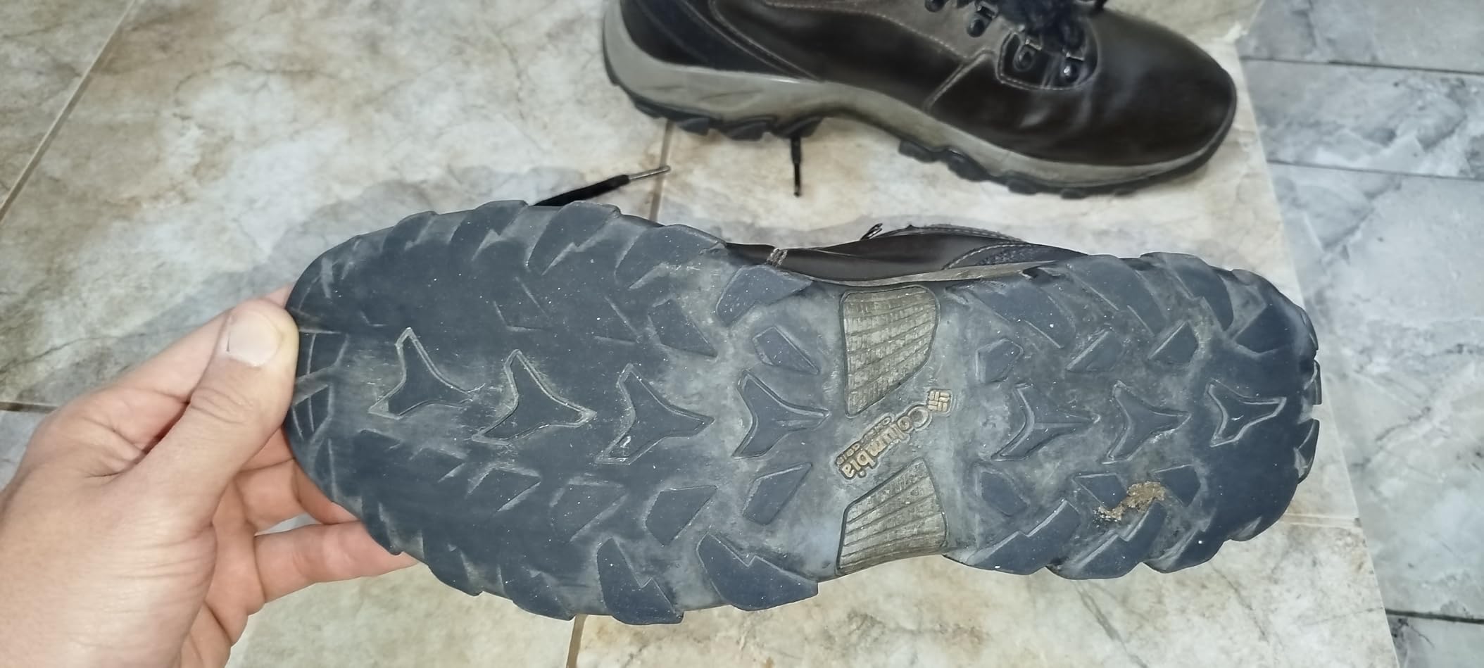 Columbia Men's Newton Ridge Plus II Waterproof Hiking Shoe customer photo 1