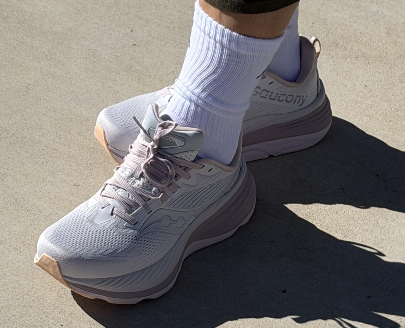 Saucony Women's Hurricane 24 Sneaker customer photo 2