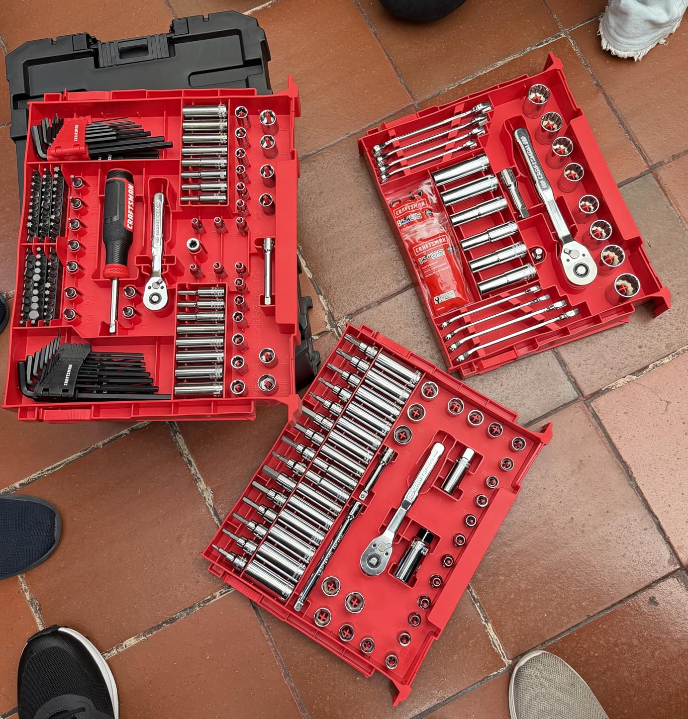 CRAFTSMAN 230 Pcs Mechanics Tool Set, Socket Wrench Set, Car Tool Kit with VERSASTACK Toolbox, SAE and Metric, 1/4 in, 3/8 in, and 1/2 in Drive, Short and Long Arm Hex Keys (CMMT45306) customer photo 2