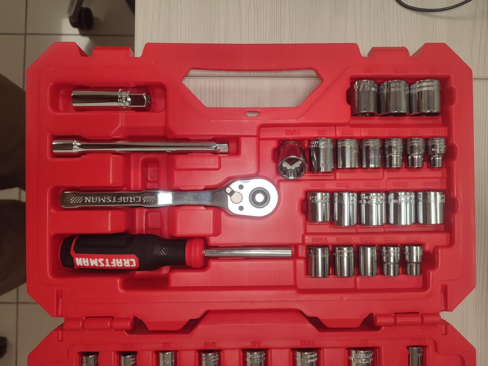 CRAFTSMAN Mechanics Tool Set, 3/8 Inch Drive, 61 Piece (CMMT45161) customer photo 2