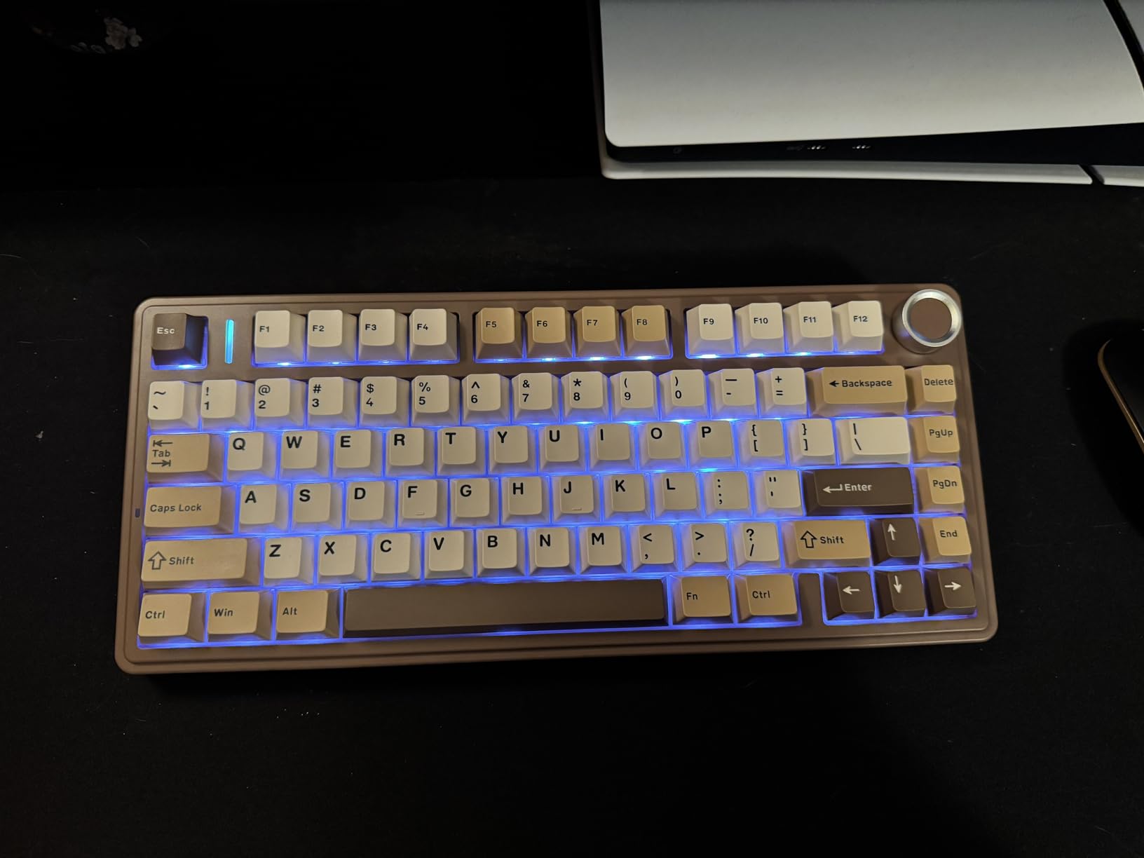 AULA F75 75% Wireless Mechanical Keyboard, Hot Swappable Creamy Keyboard, Pre-lubed Reaper Switches, 2.4GHz/Type-C/Bt5.0, RGB Backlit Gaming Keyboards customer photo 2