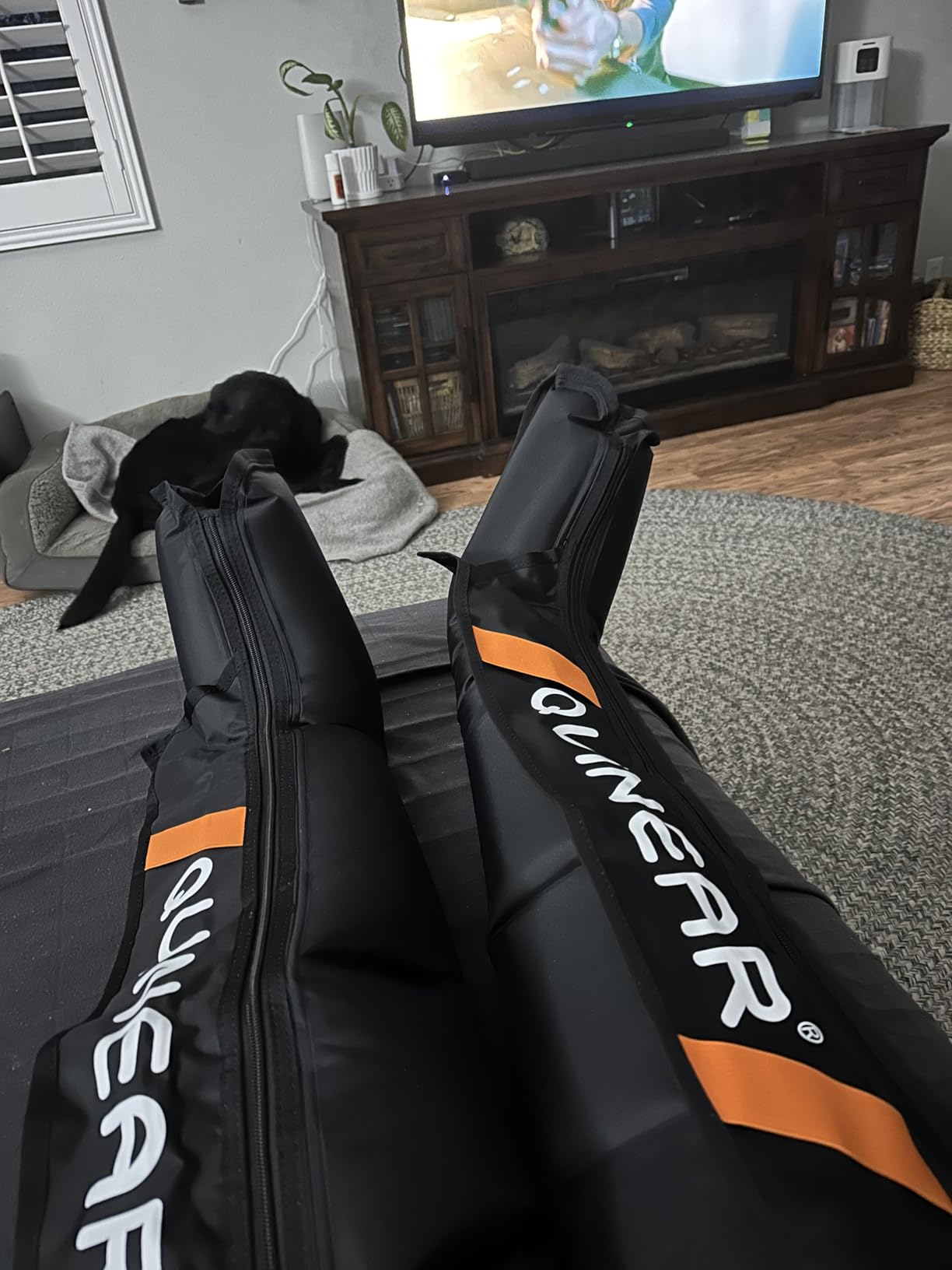 QUINEAR Professional Leg Recovery System, Cordless Air Compression Boots with Sequential Compression, Leg and Foot Massager, Fast Recovery Therapy for Athletes, FSA-HSA Eligible customer photo 2